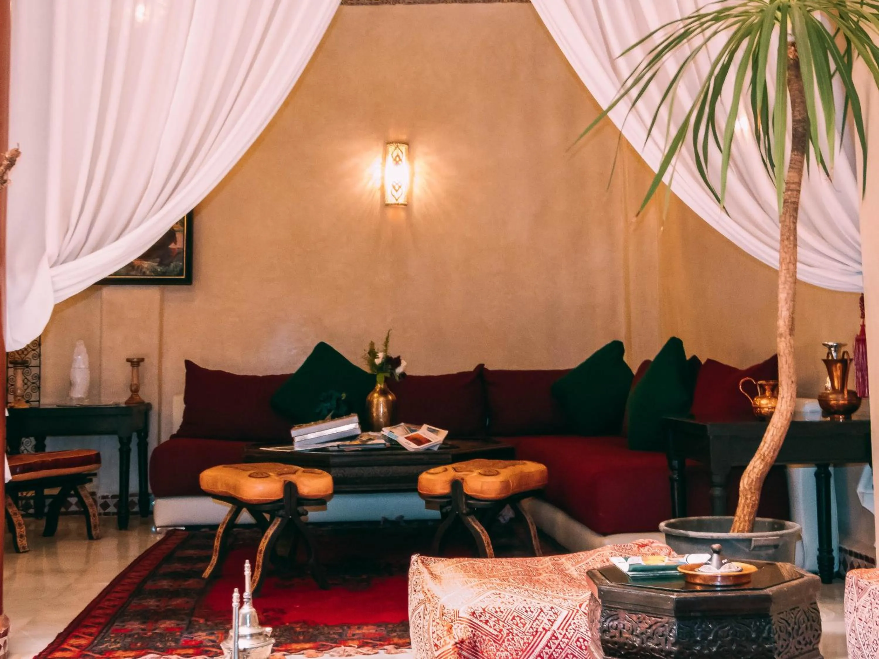 Restaurant/places to eat in Riad Golf Stinia 1