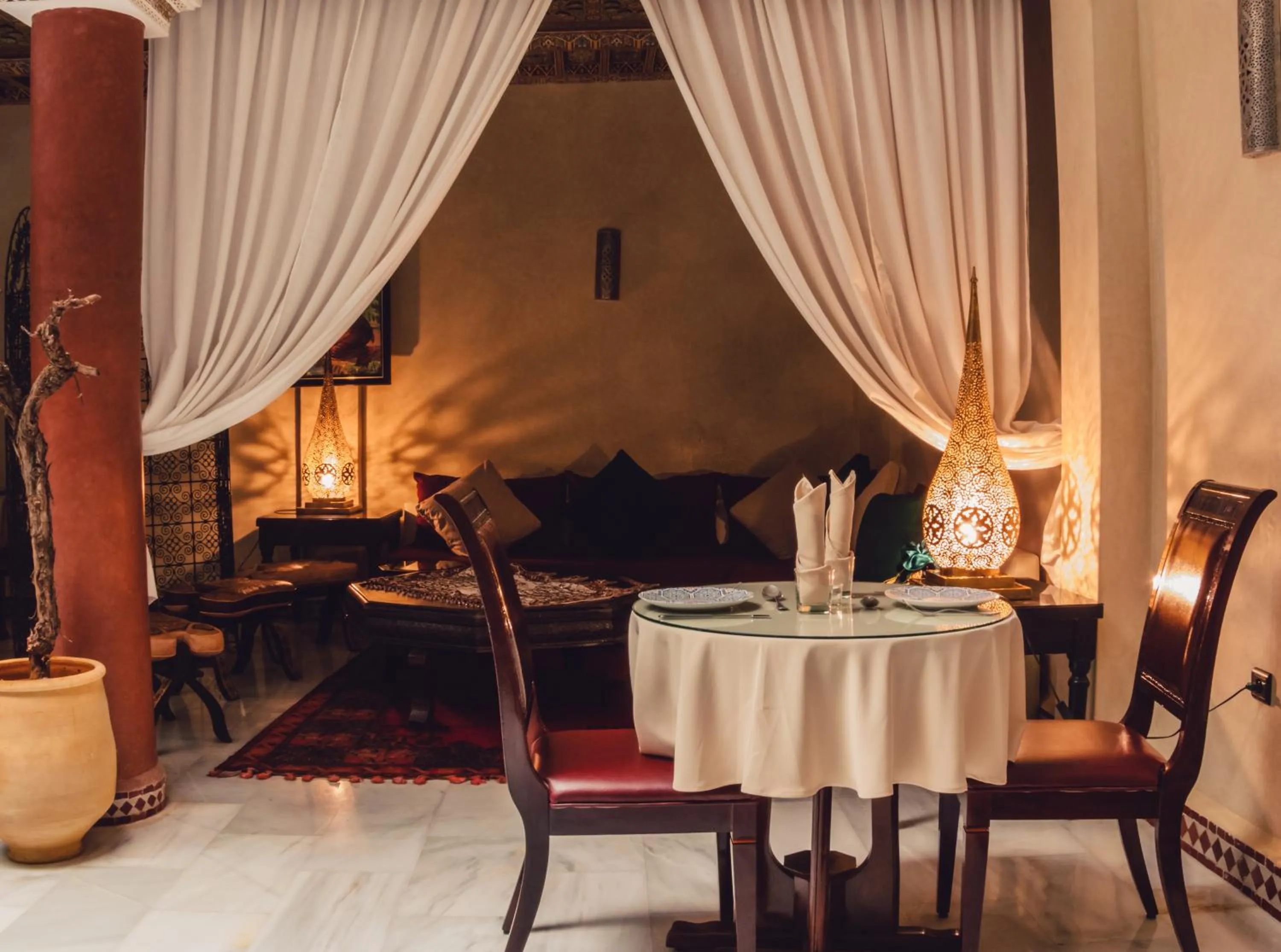 Restaurant/places to eat in Riad Golf Stinia 1