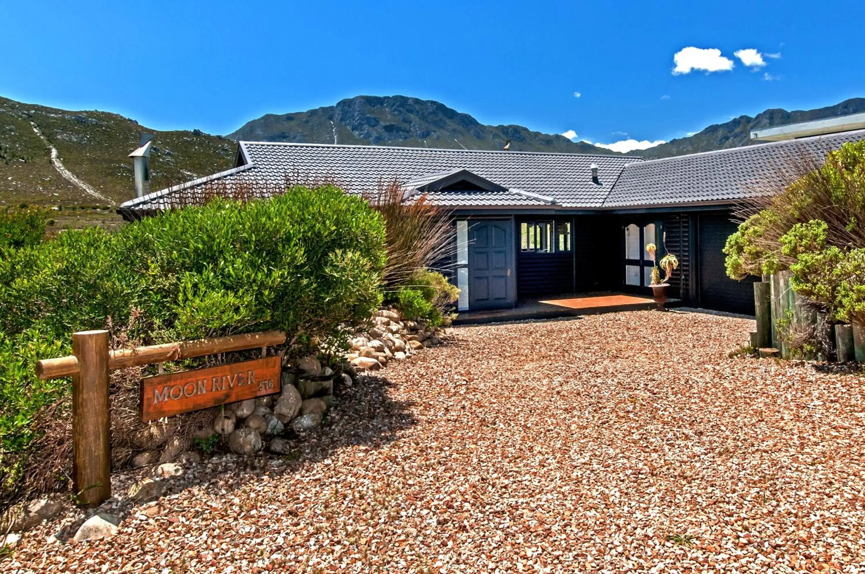 Moon River House Moon River House