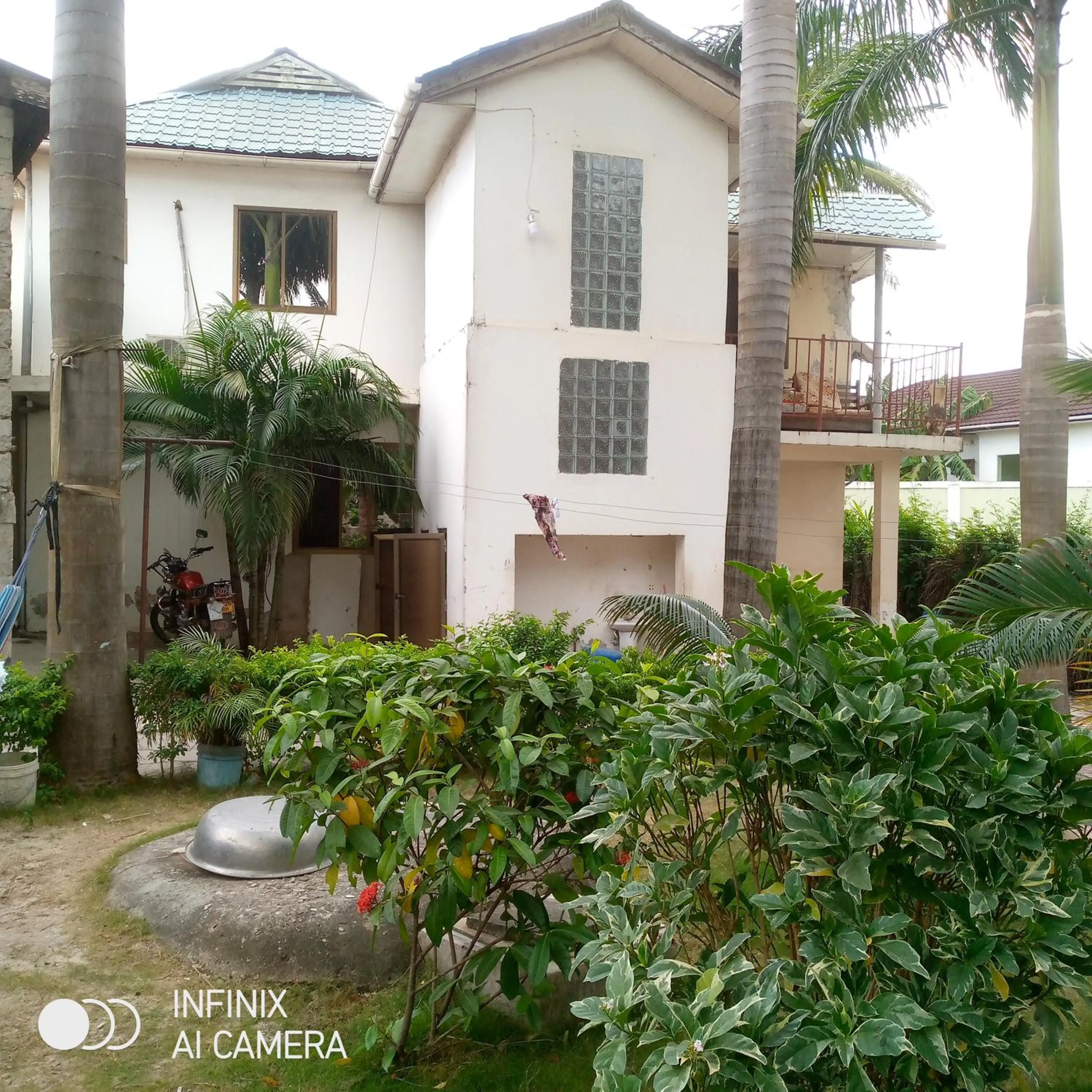 Property building in JJ & JE Family House