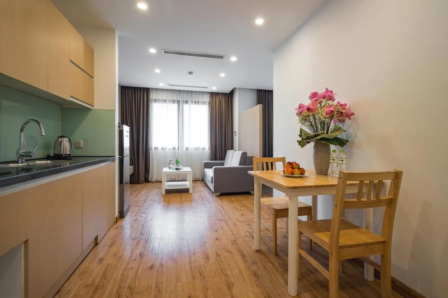 Kitchen or kitchenette in Ficus Suites