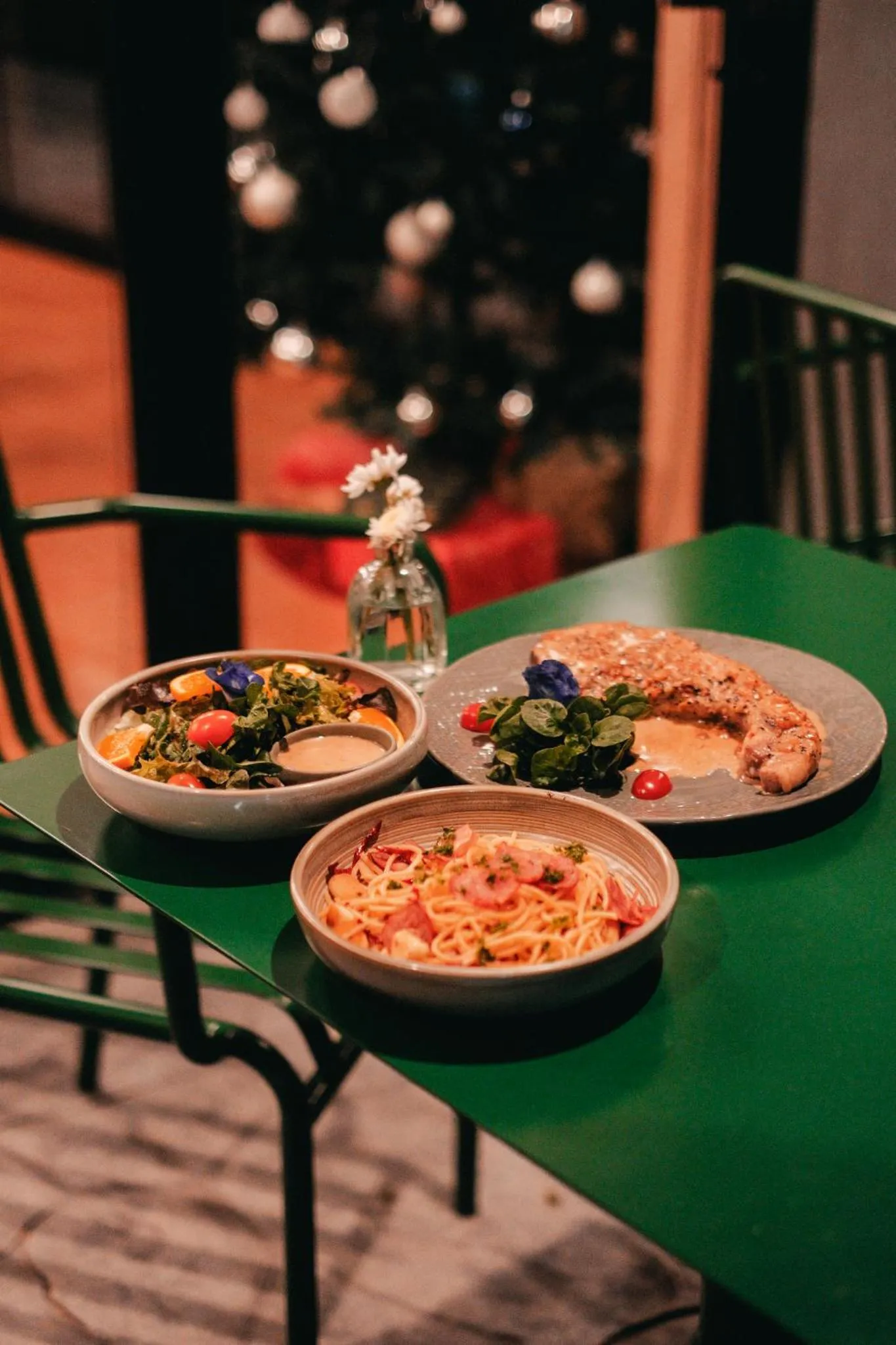 Dining area in The CAMPIAN