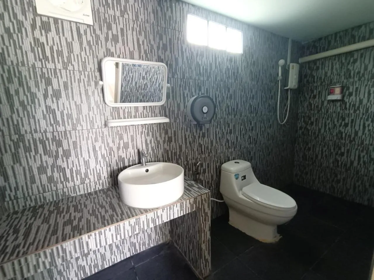 Bathroom in Saan Rak Resort