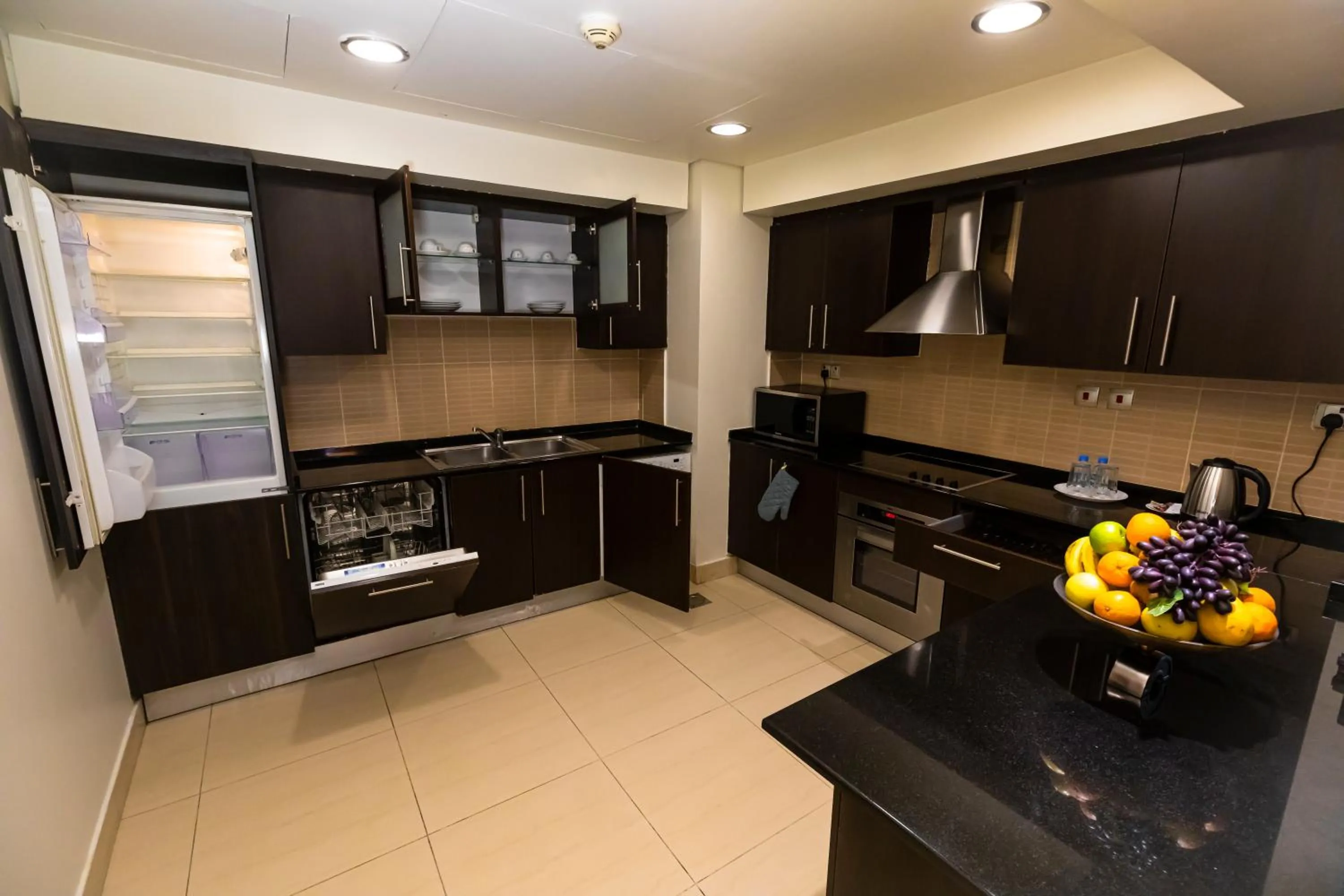 Kitchen or kitchenette in Imperial Suites Hotel