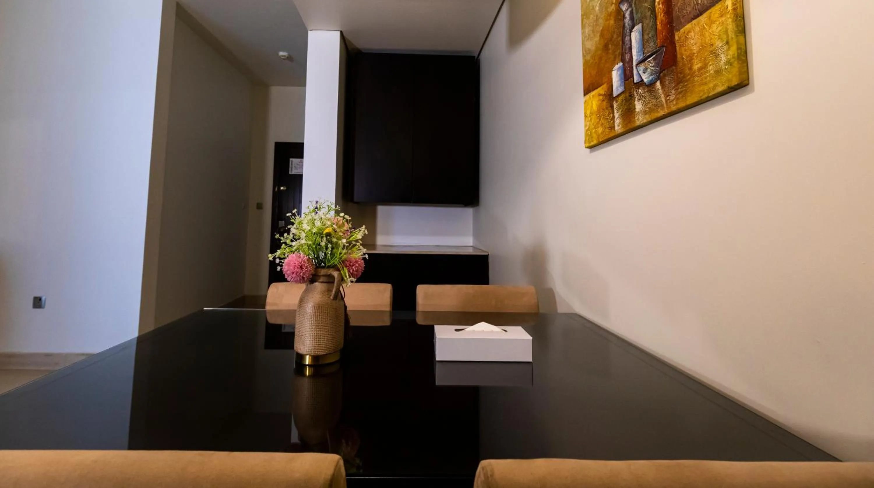Dining area in Imperial Suites Hotel
