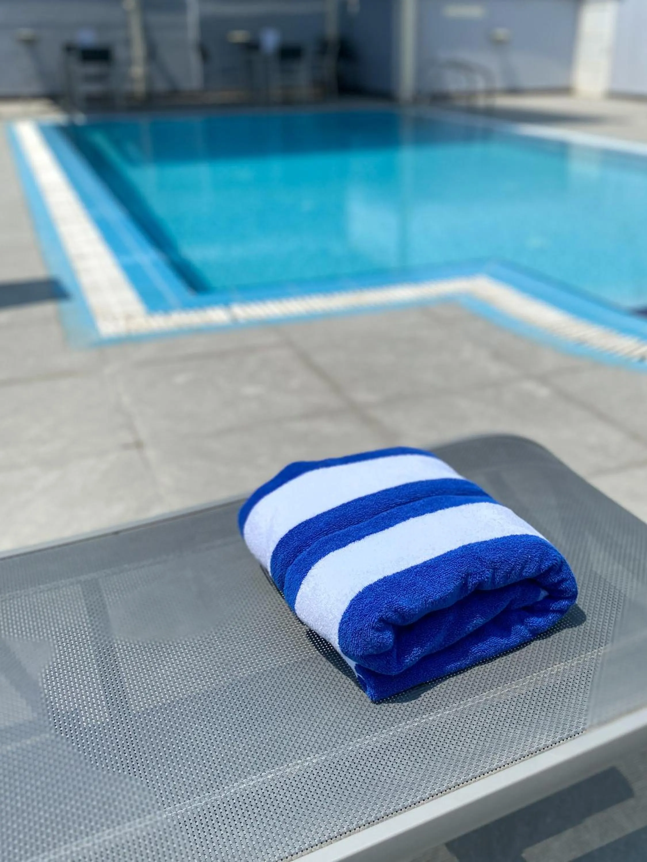 Swimming pool in Imperial Suites Hotel