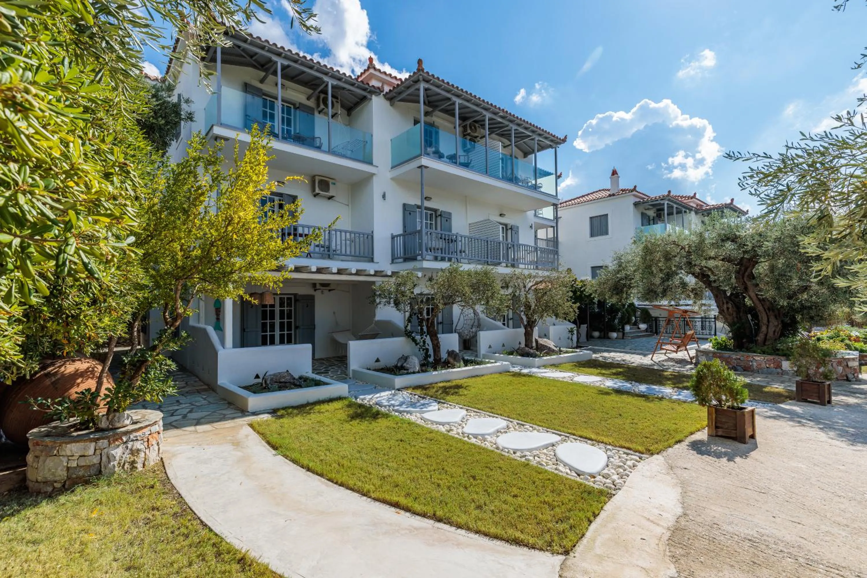 Evlalia Studios & Villas