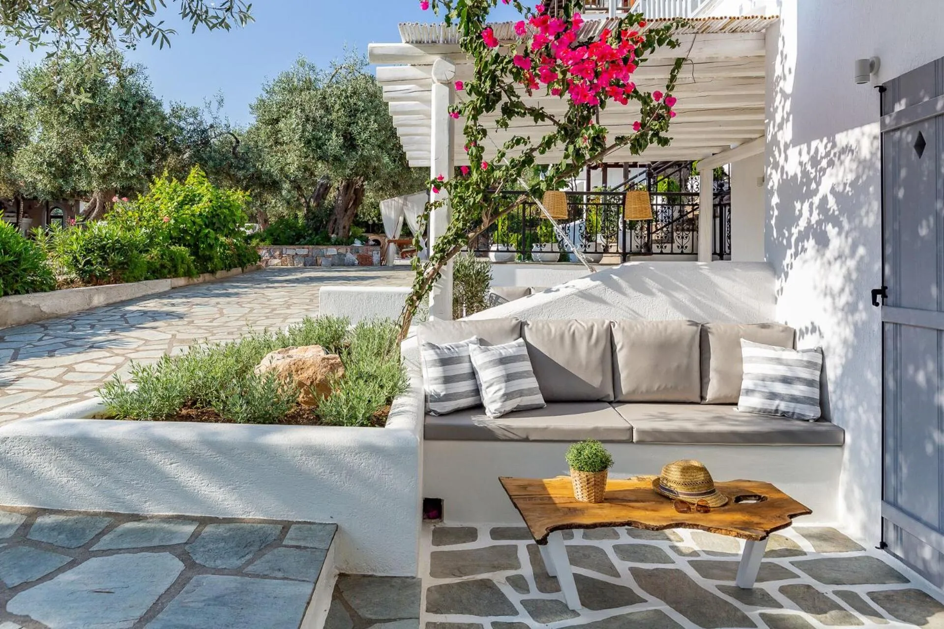 Evlalia Studios & Villas