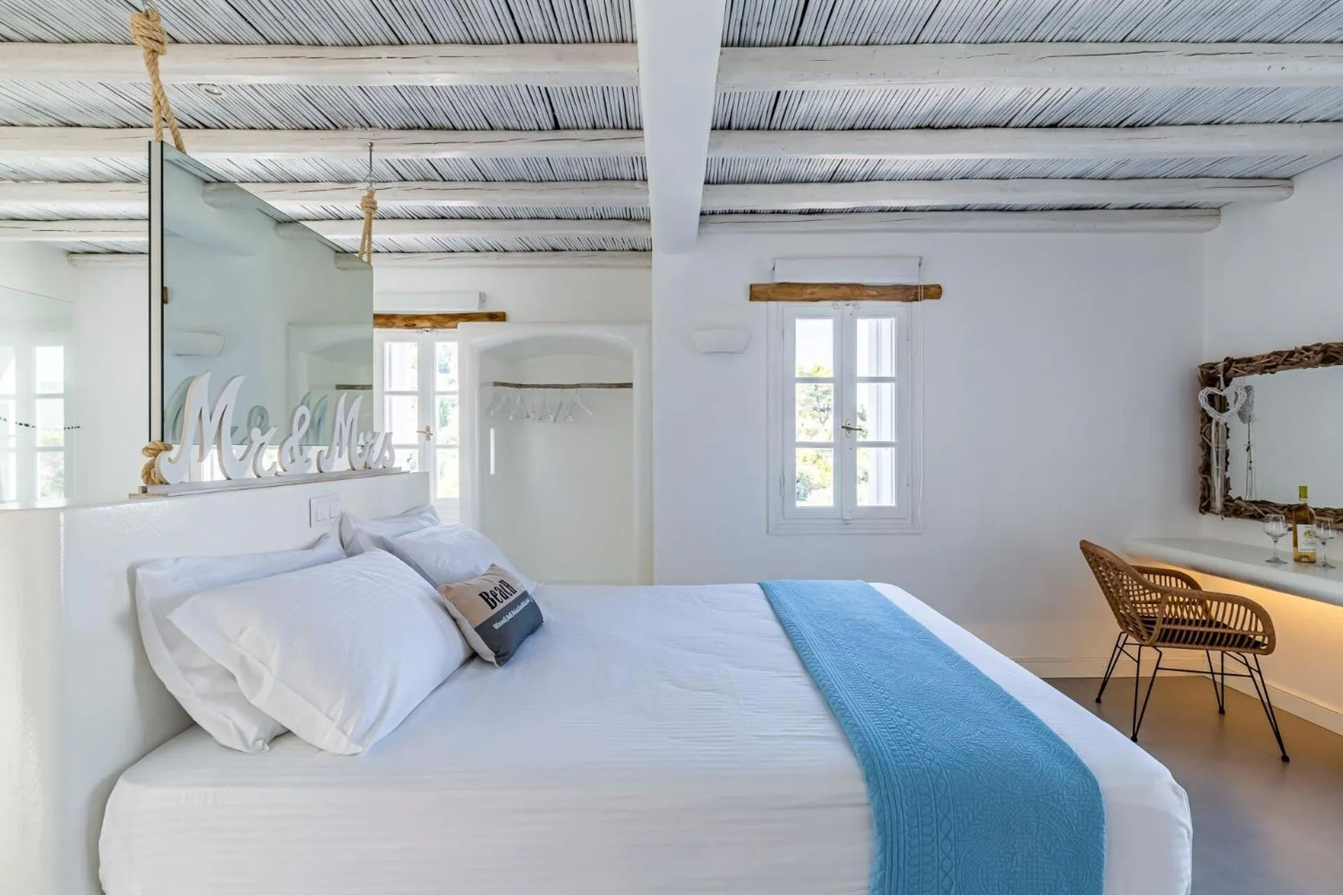 Bed in Evlalia Studios & Villas