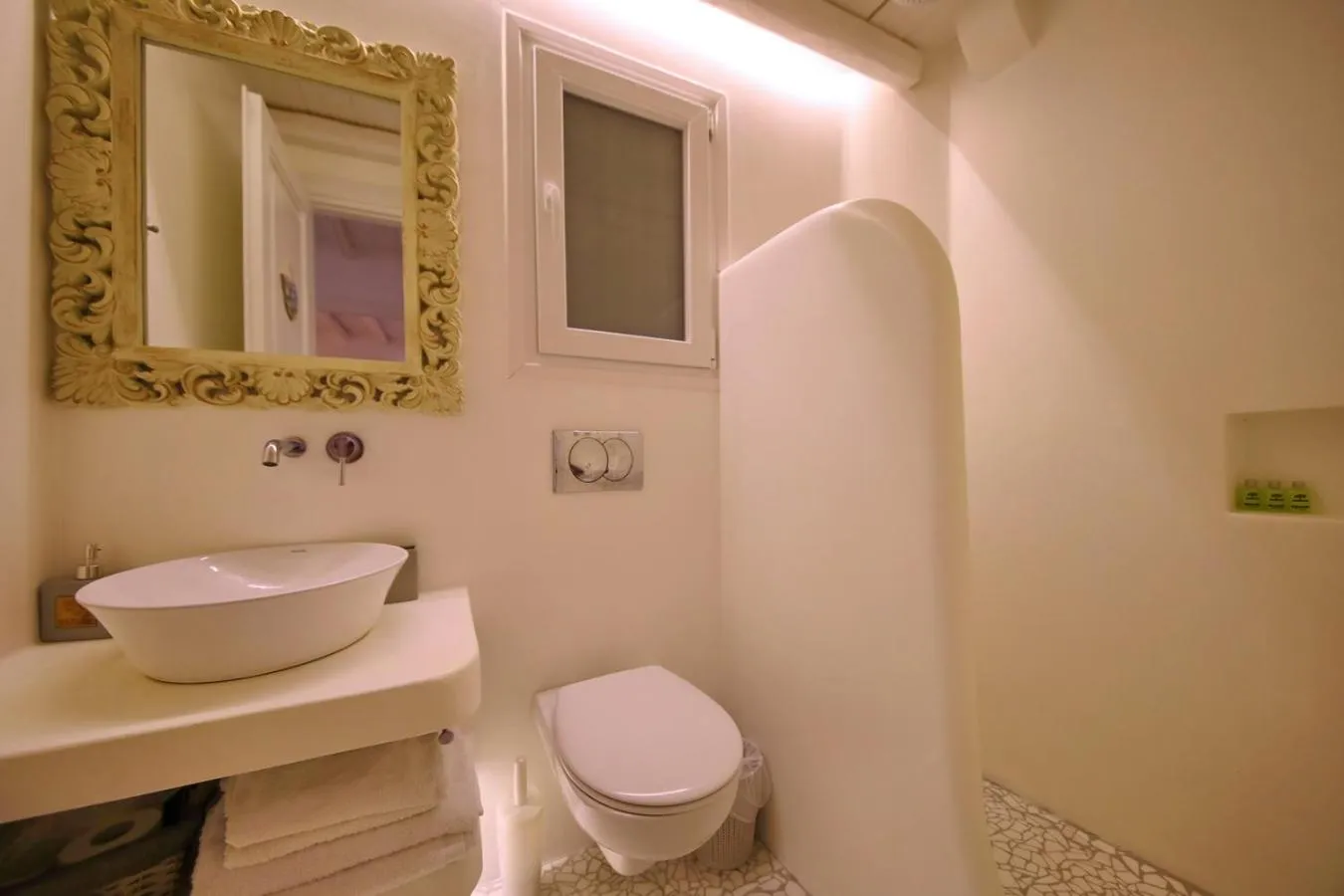 Bathroom in Evlalia Studios & Villas