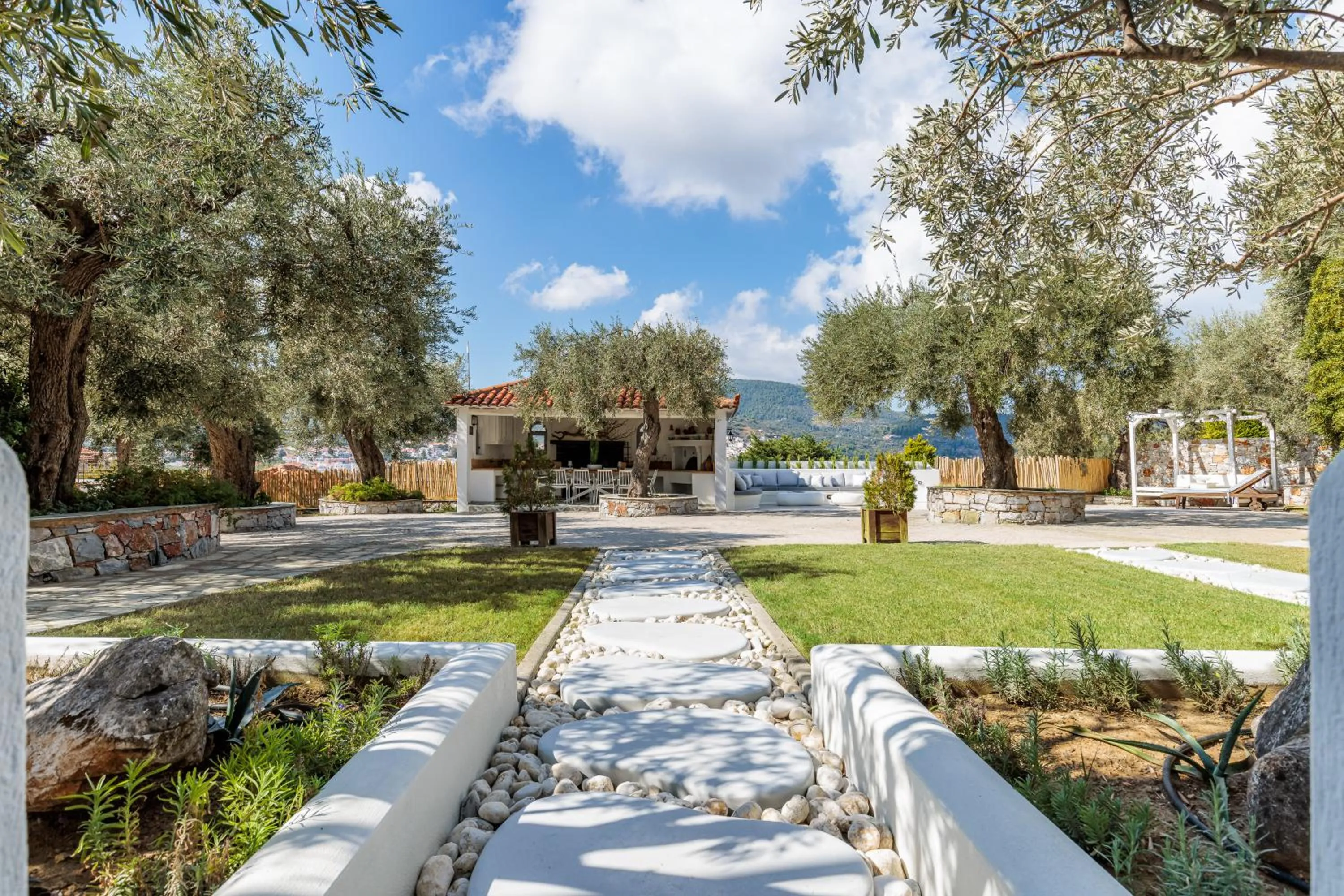 Evlalia Studios & Villas