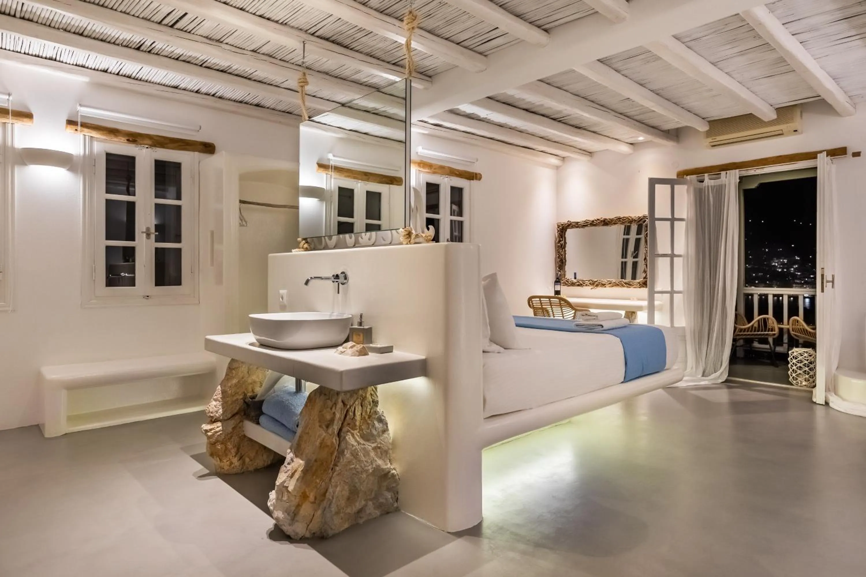 Evlalia Studios & Villas