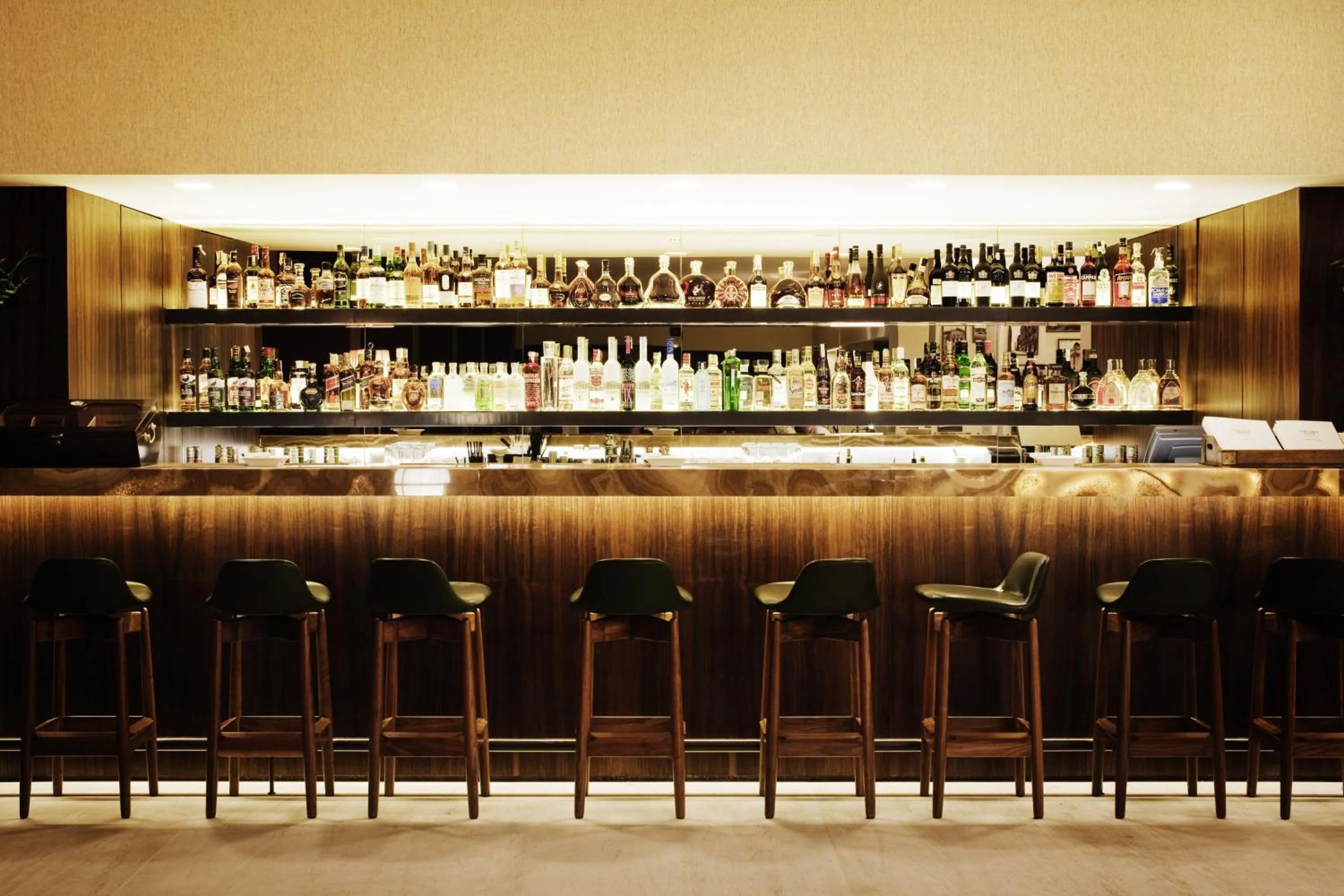 Lounge or bar in Square Nine Hotel Belgrade-The Leading Hotels of The World