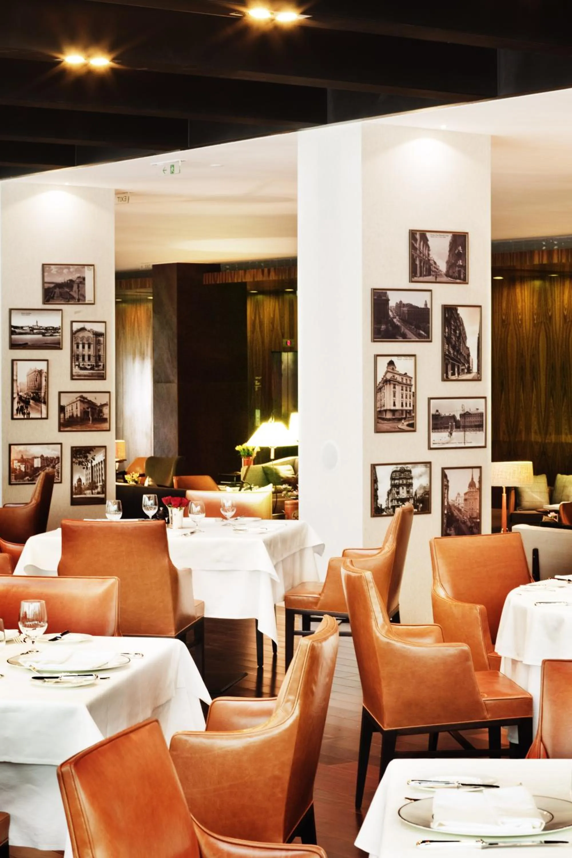 Restaurant/places to eat in Square Nine Hotel Belgrade-The Leading Hotels of The World