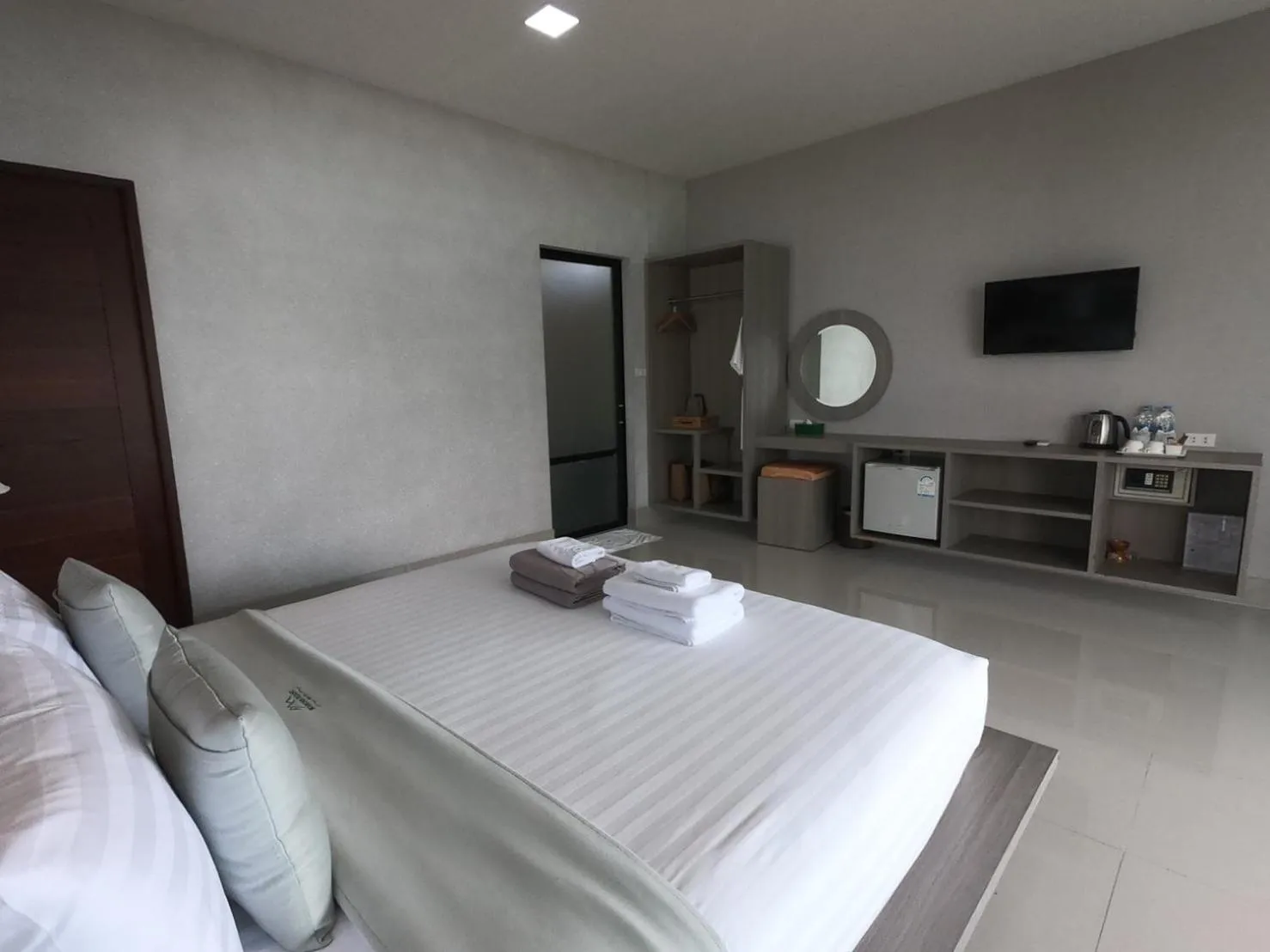 Bed in Mountain Resort Koh Lipe