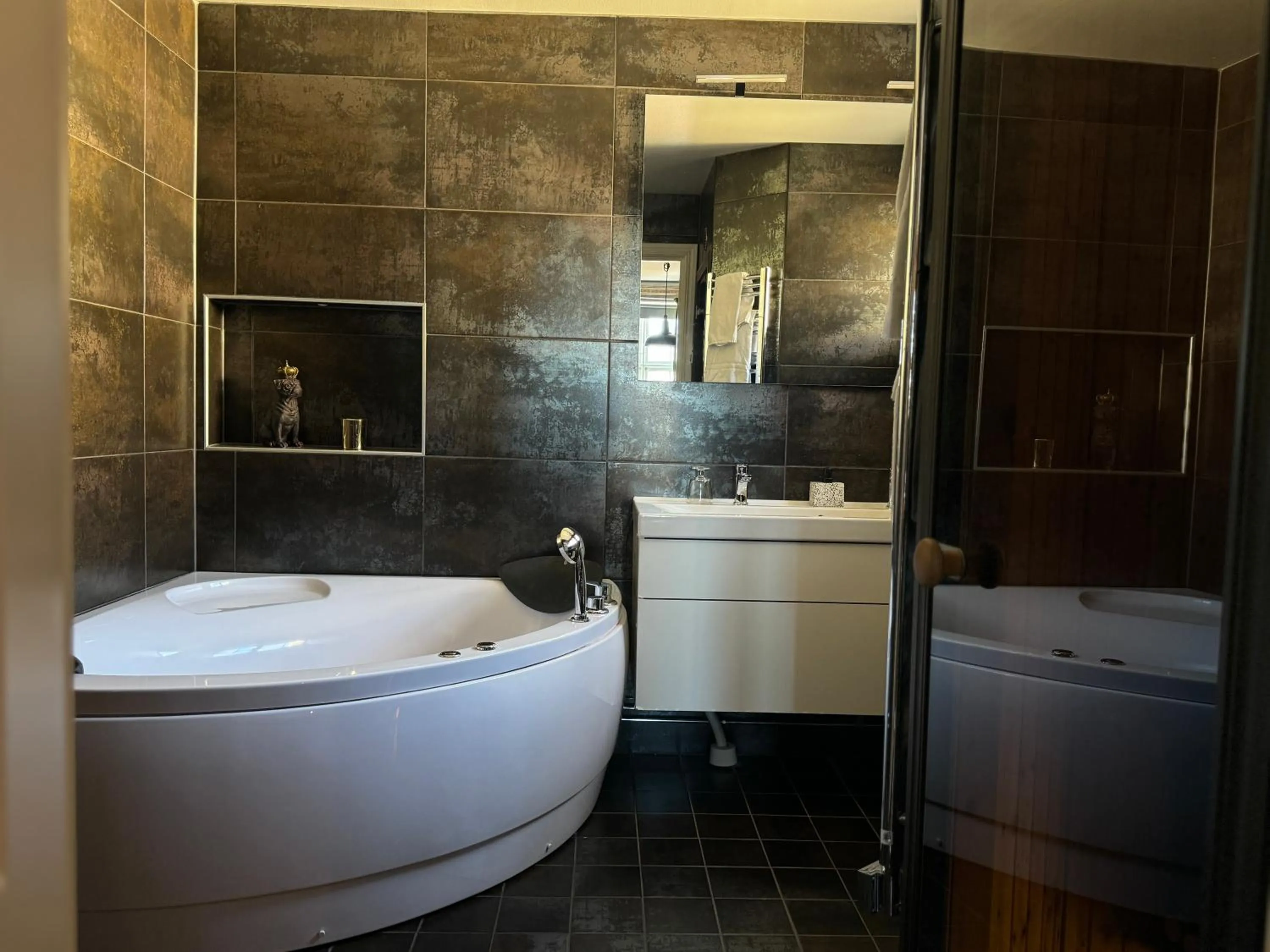 Bathroom in Hotell Vaxblekaregården