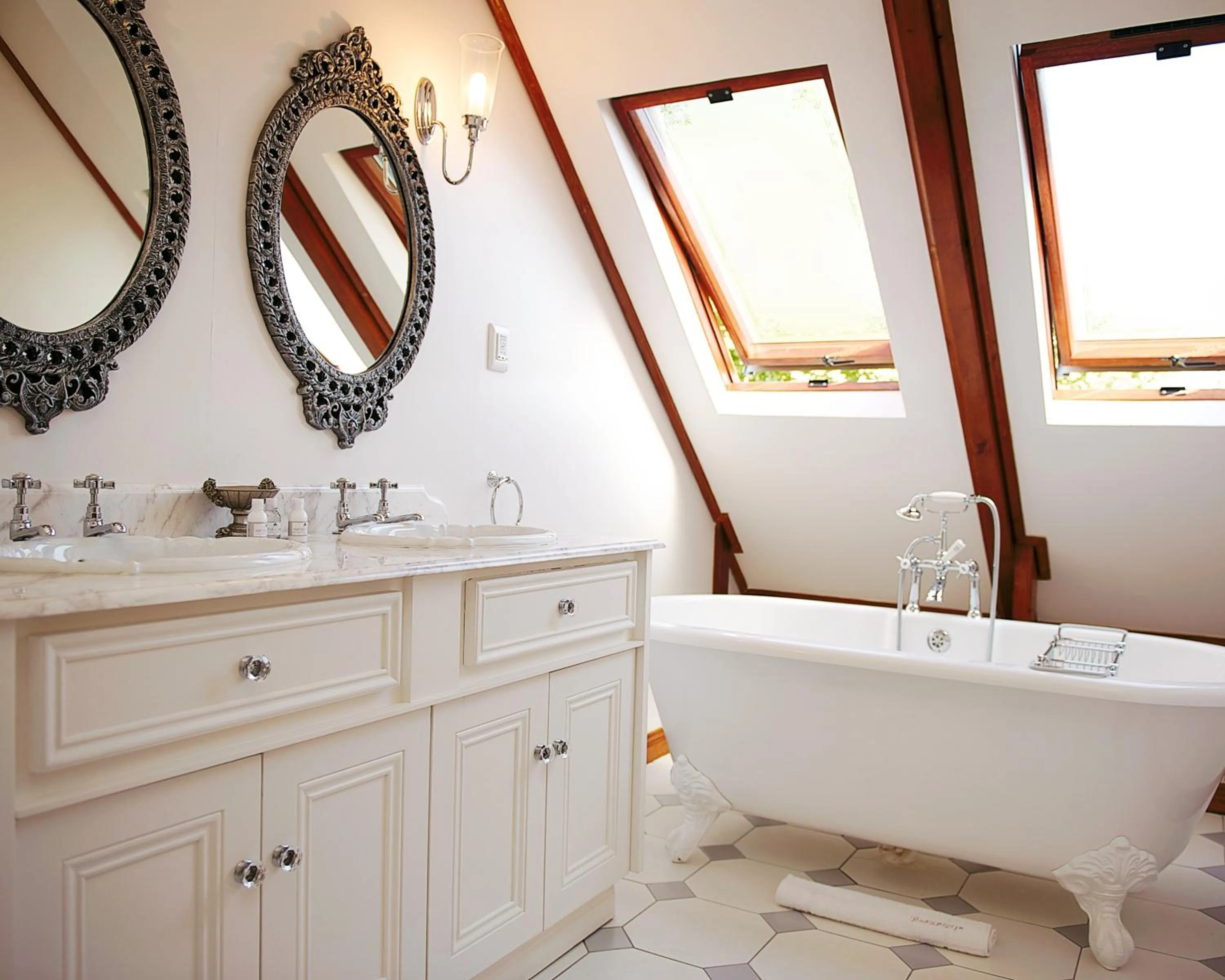 Bathroom in Roosenwijn Guesthouse