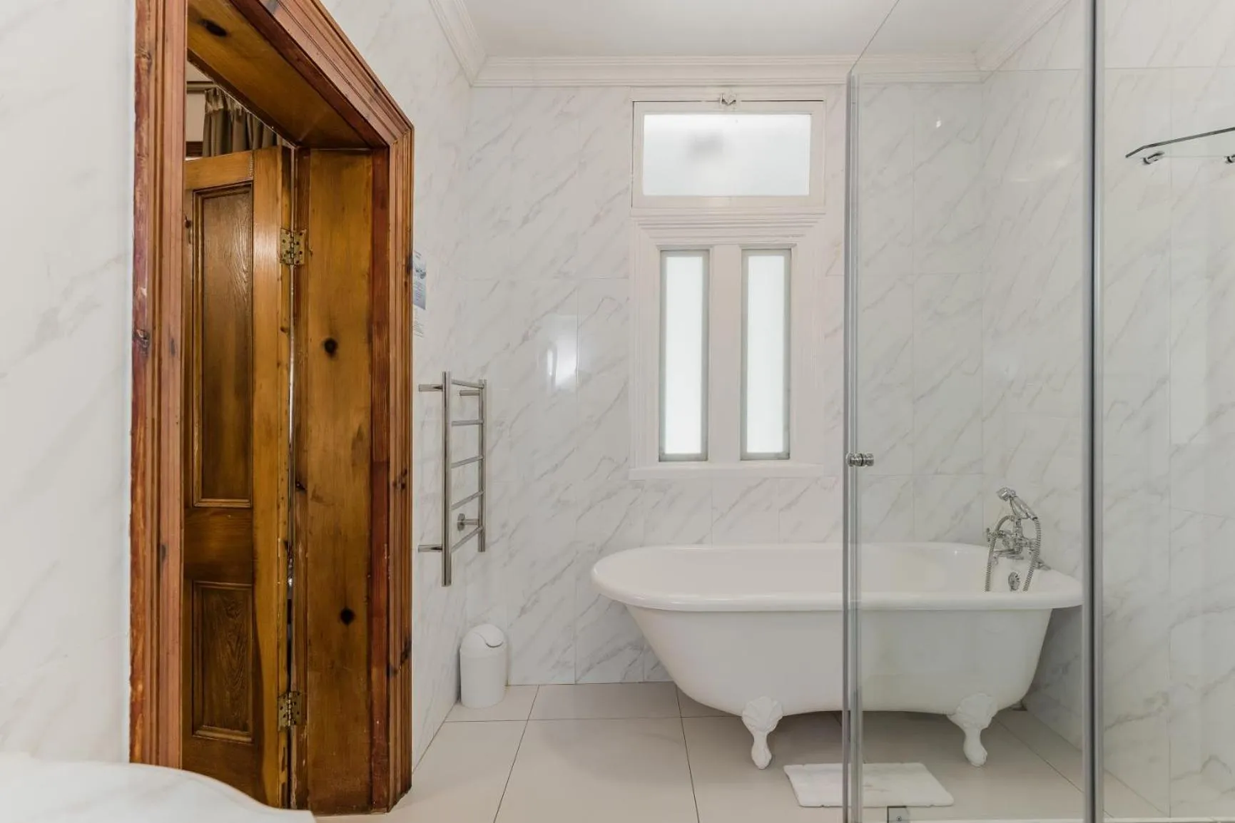 Bath in Roosenwijn Guesthouse