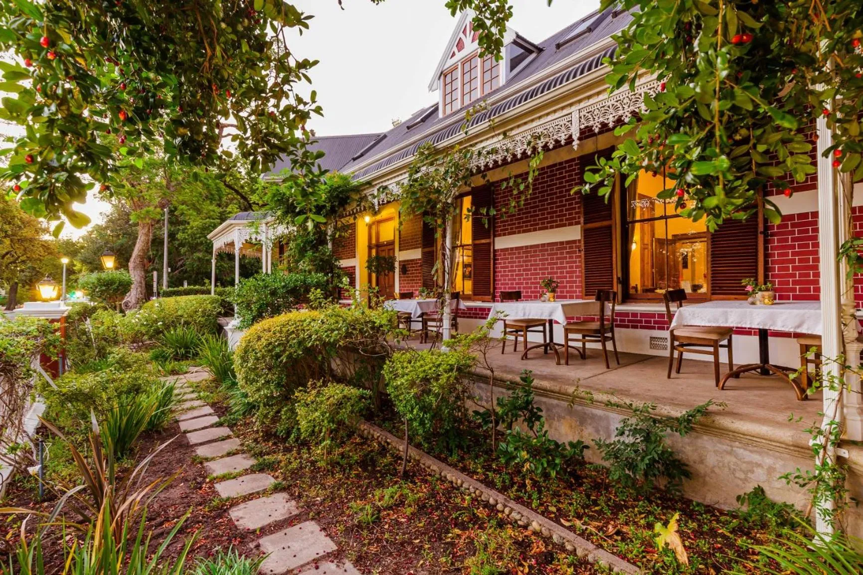 Property building in Roosenwijn Guesthouse