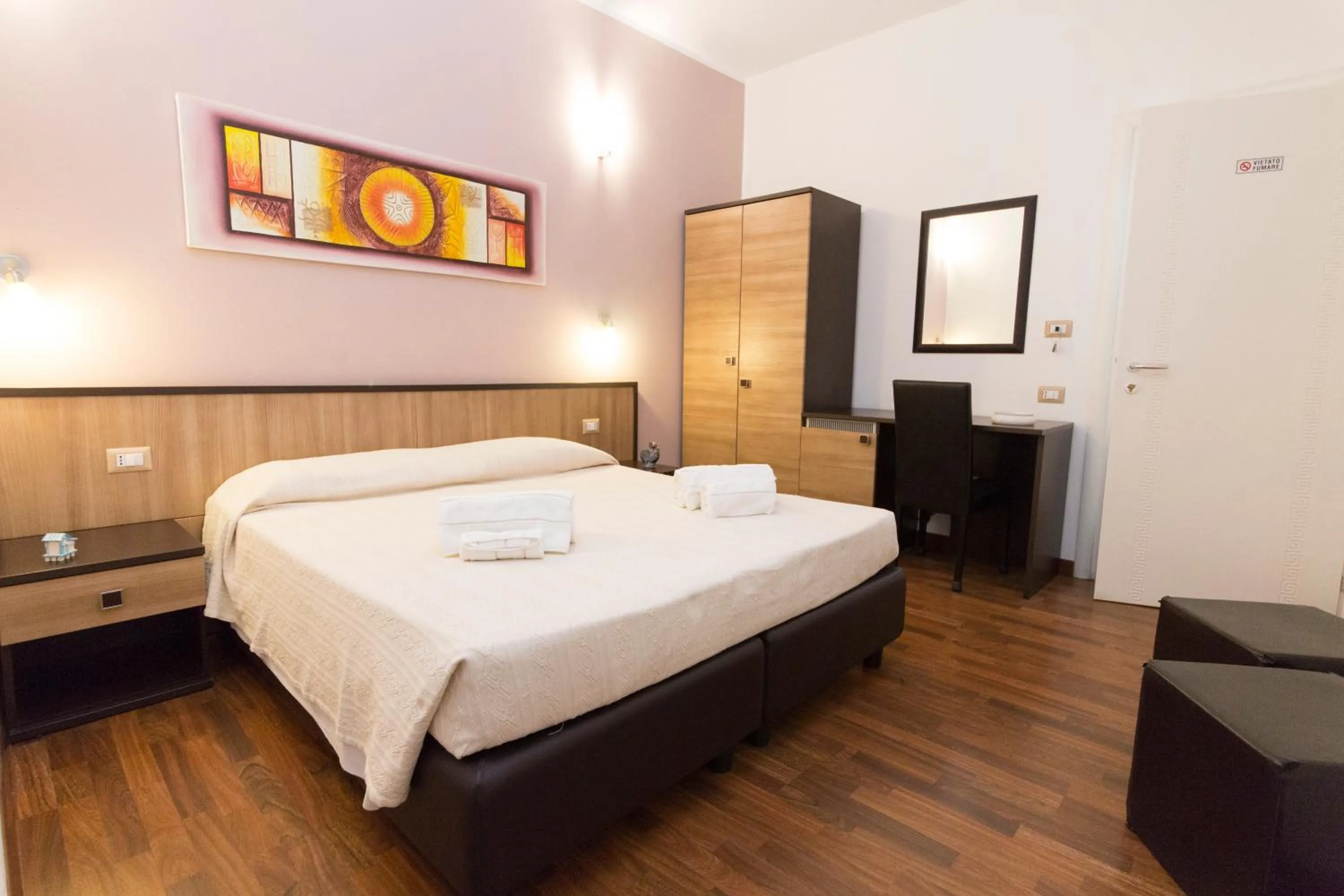 Bed in Lewisrooms Domo