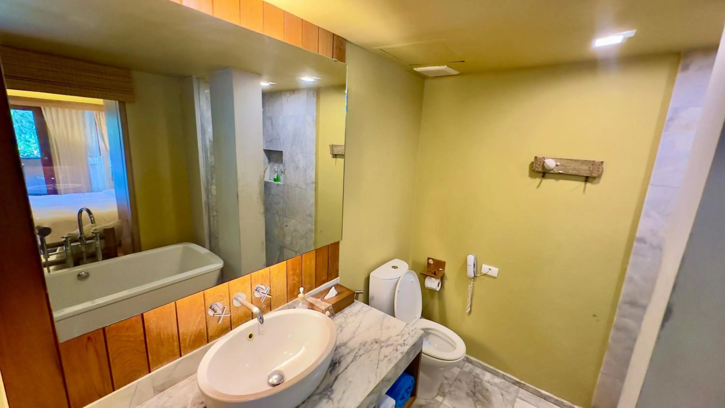 Toilet in Deva Beach Resort Samui