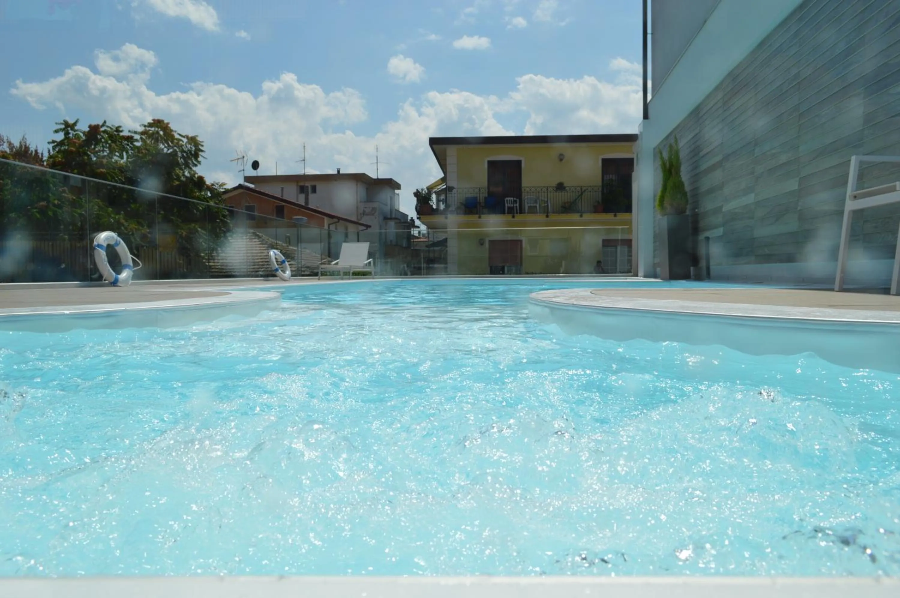Swimming pool in Hotel Villa Paola