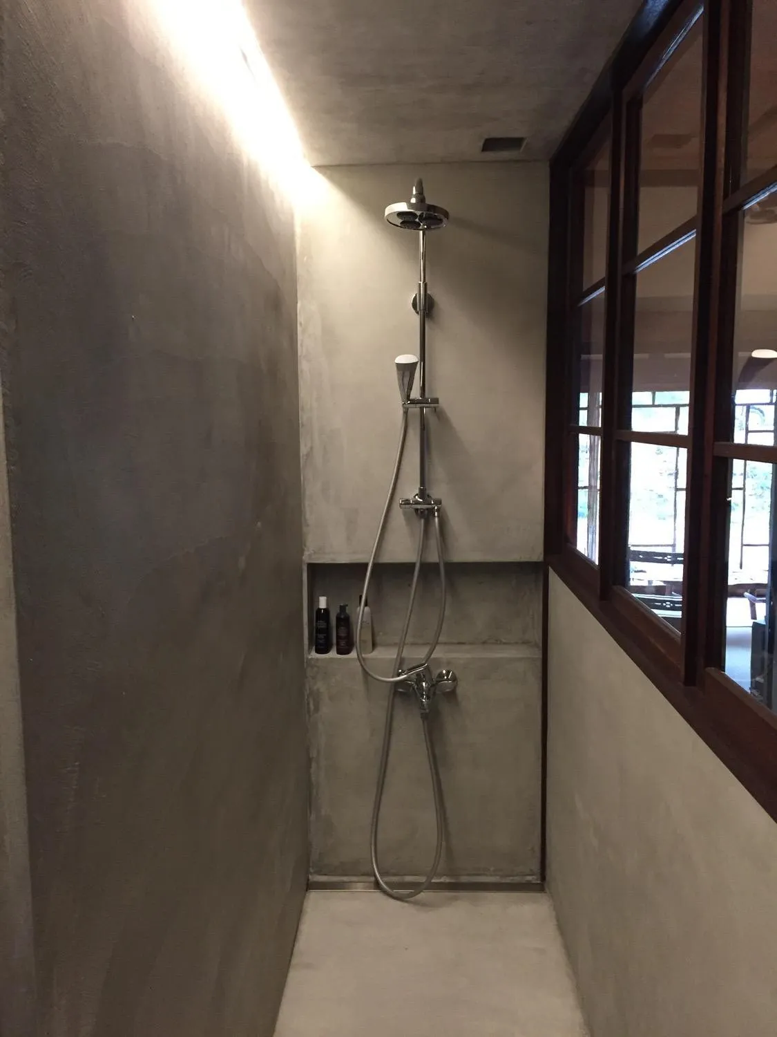 Shower in The Lodge MIWA