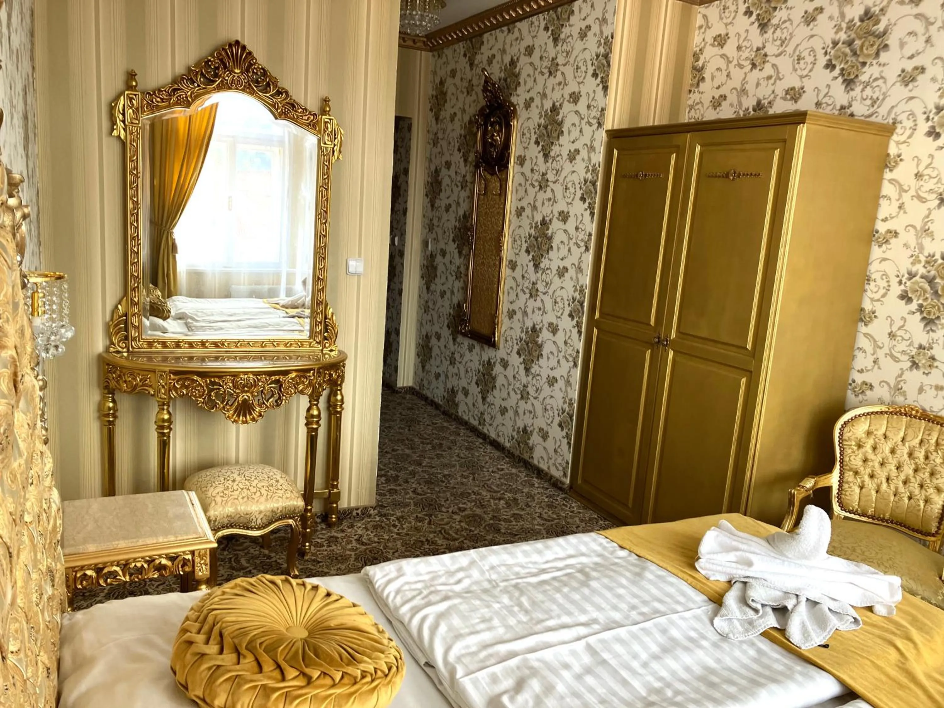 Seating area, Bed in Hotel Liliova Prague Old Town