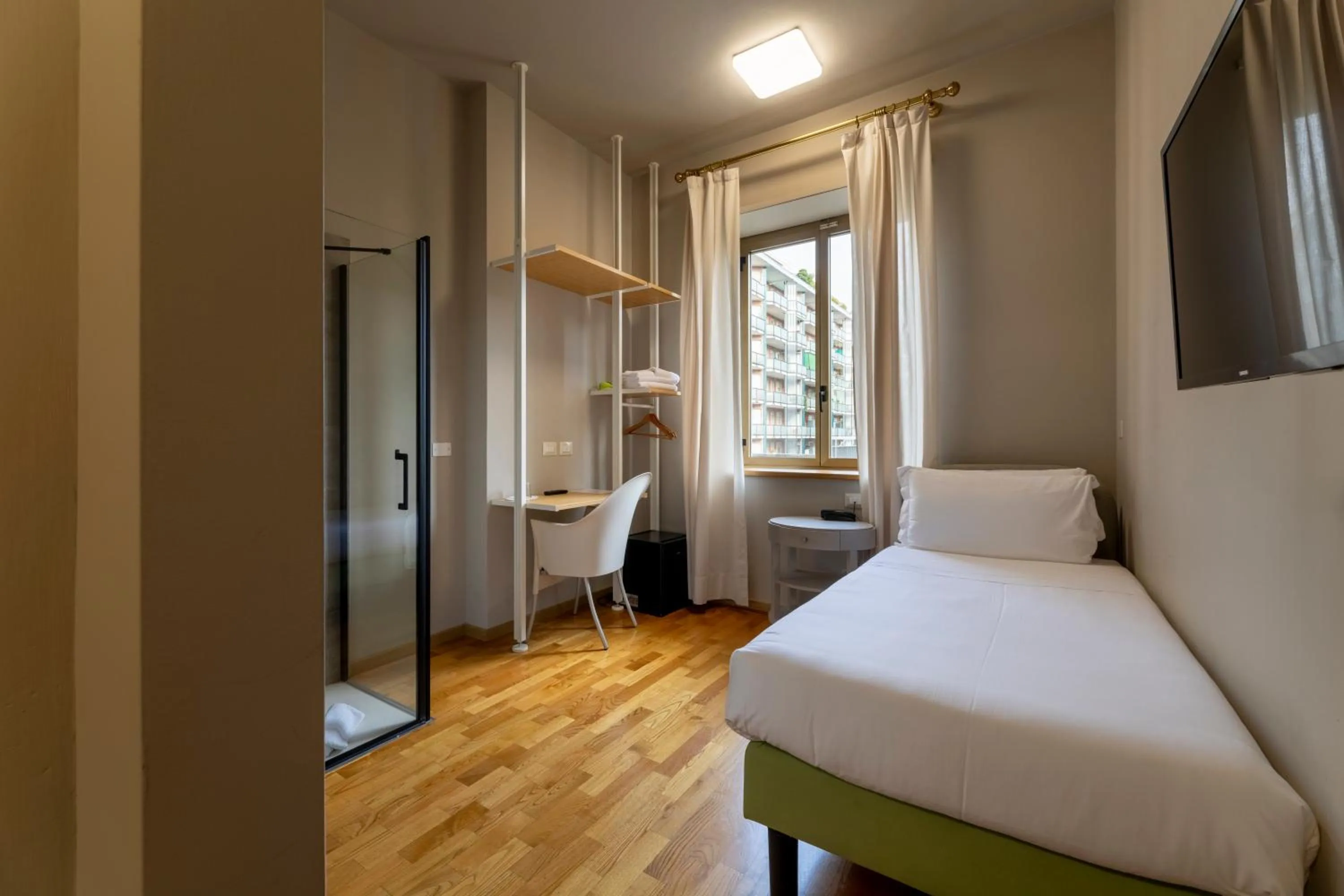 Bedroom, Bed in Hotel Astoria