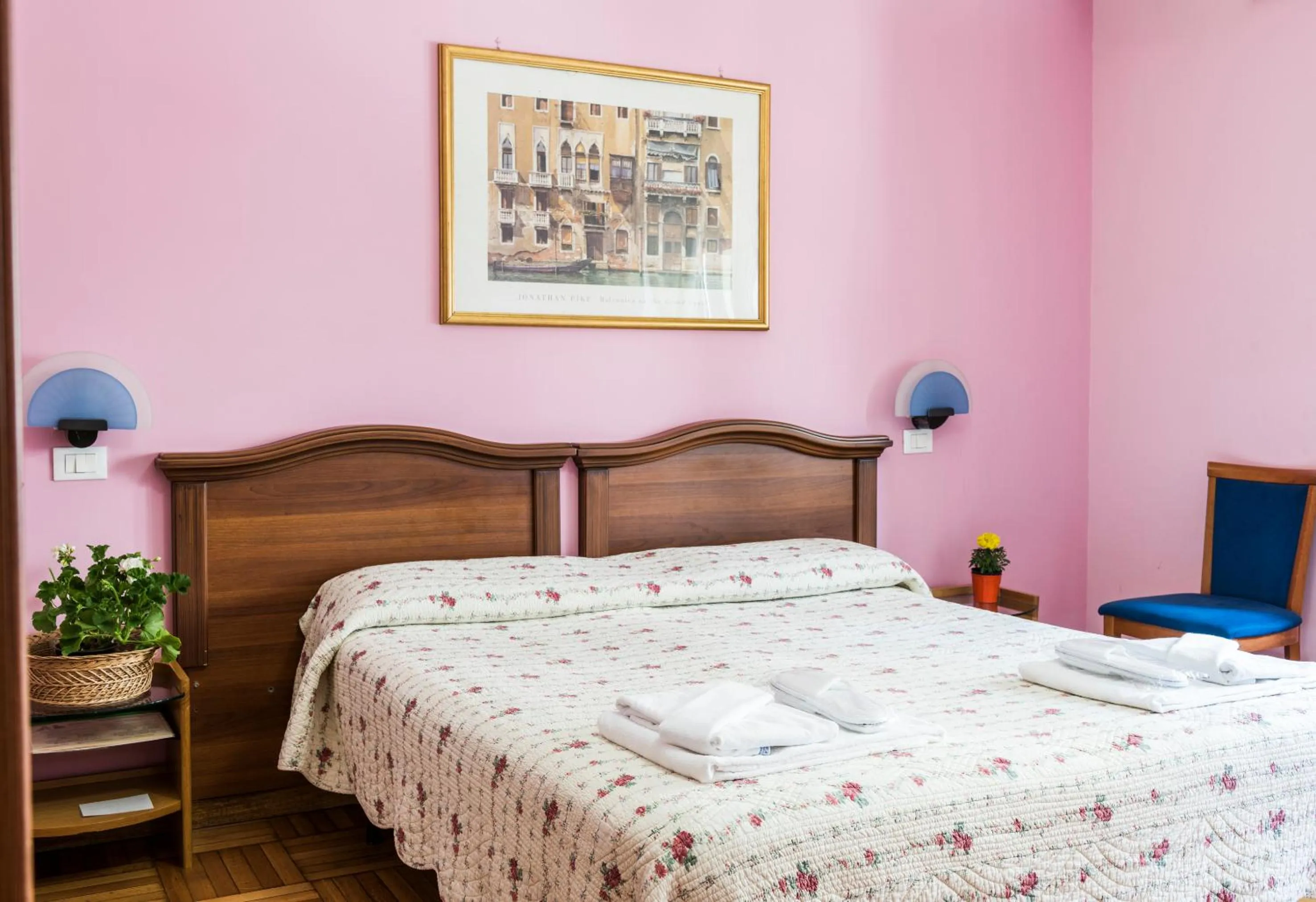 Photo of the whole room, Bed in Ai Musei Vaticani BB