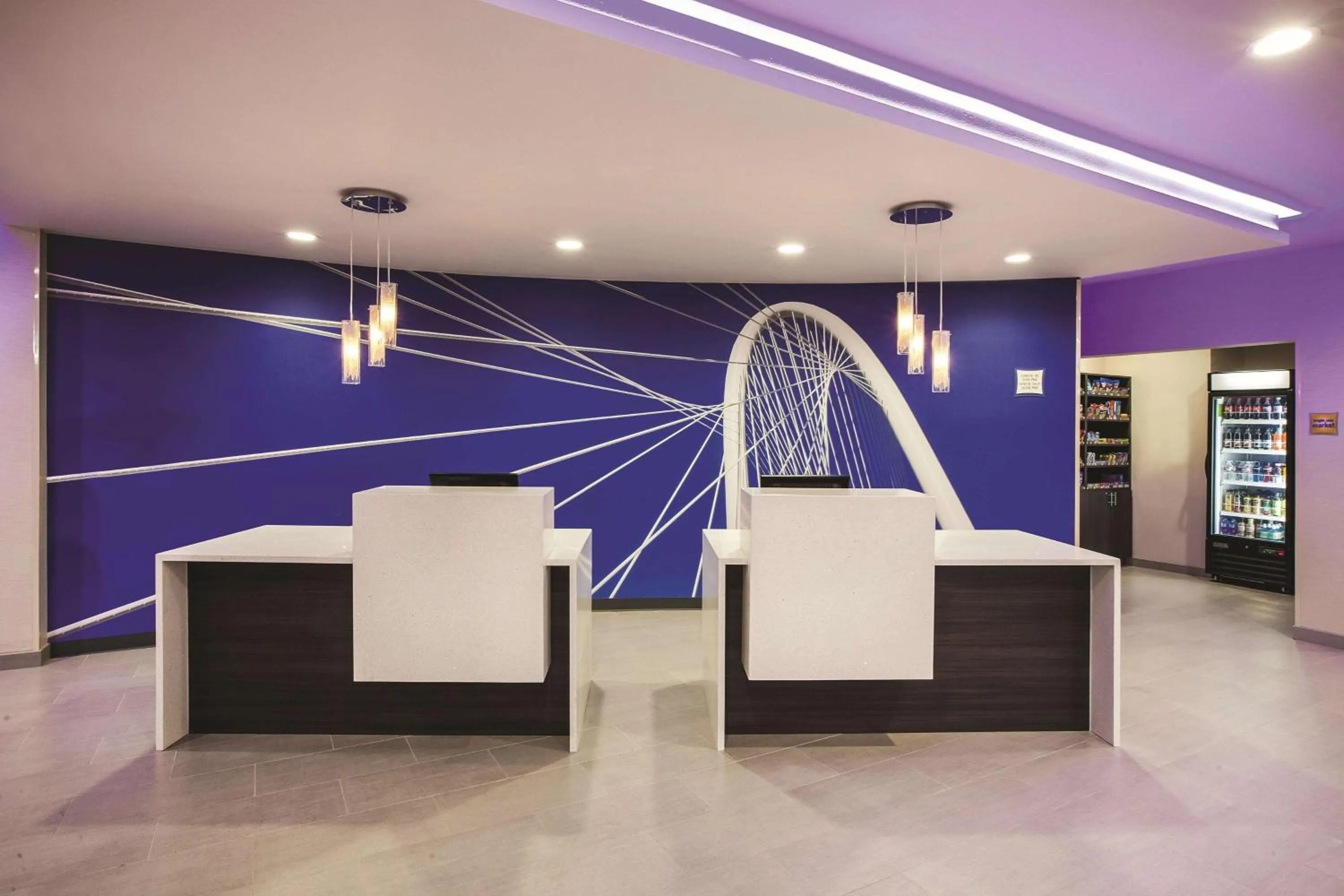 Lobby or reception in La Quinta by Wyndham Dallas Northeast-Arboretum