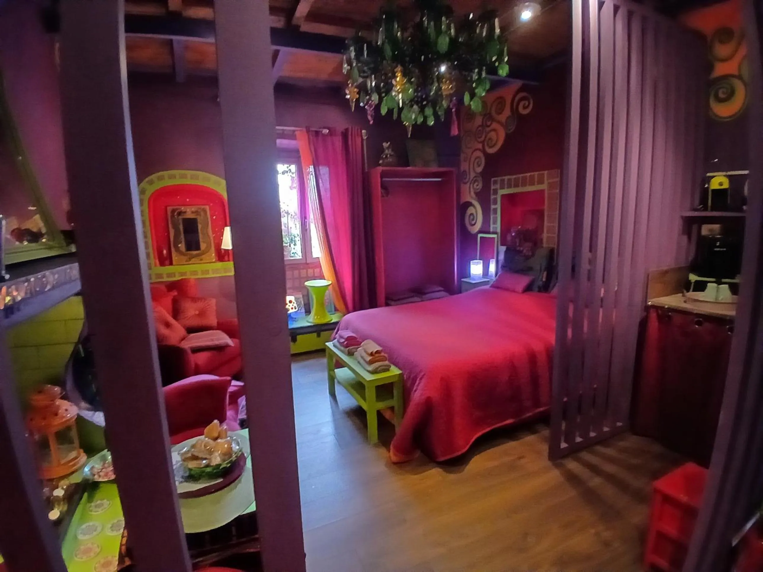 Bed in Suite d'Artista Calcata