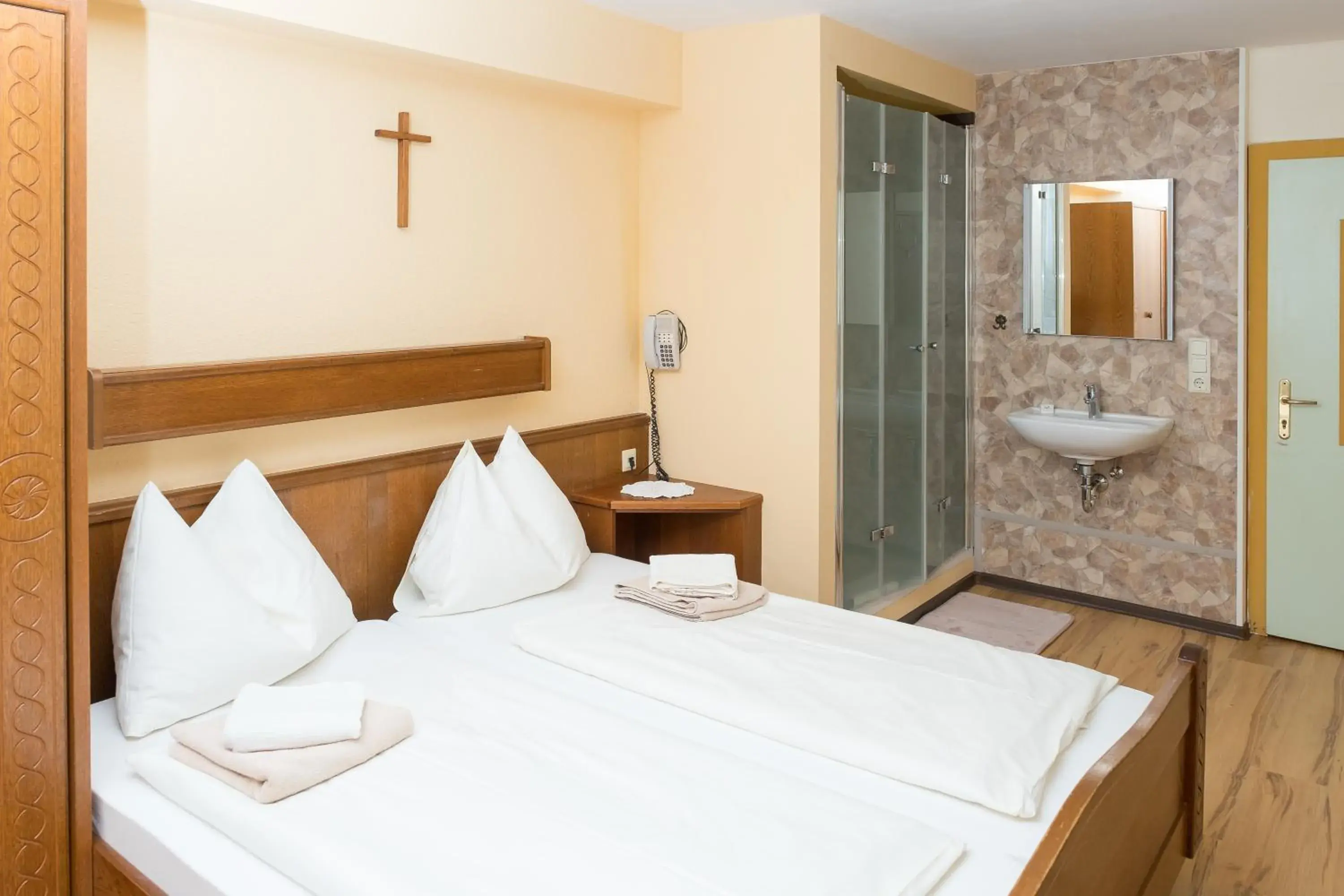 Economy Double Room with Shared Bathroom in ROSSLWIRT-Rast Economy Double Room with Shared Bathroom in ROSSLWIRT-Rast