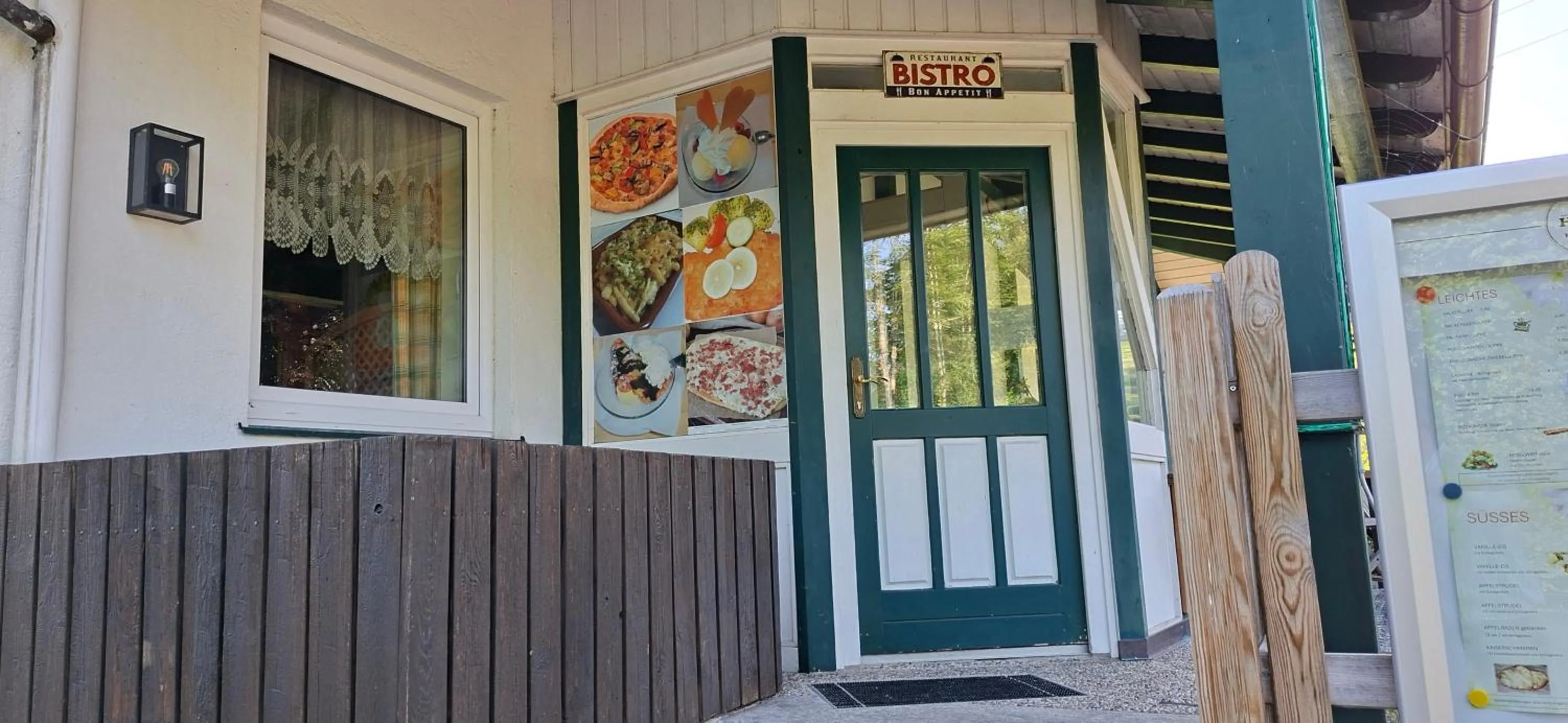 Restaurant/places to eat in ROSSLWIRT-Rast