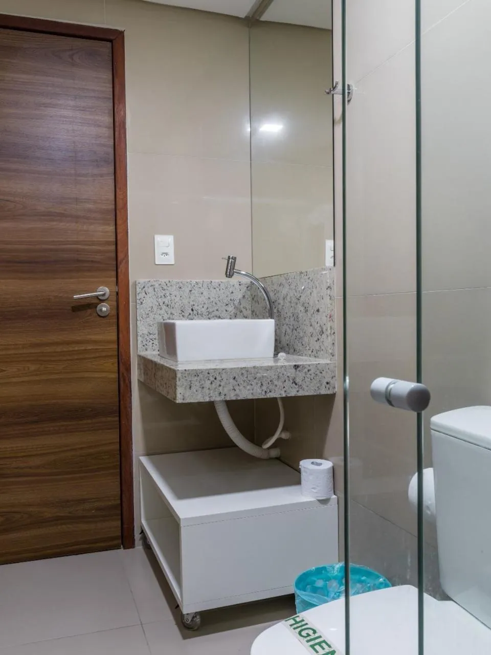 Bathroom in Oriental Praia Hotel