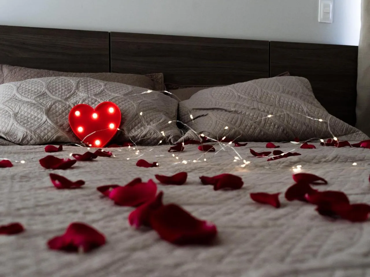 Decorative detail, Bed in Oriental Praia Hotel