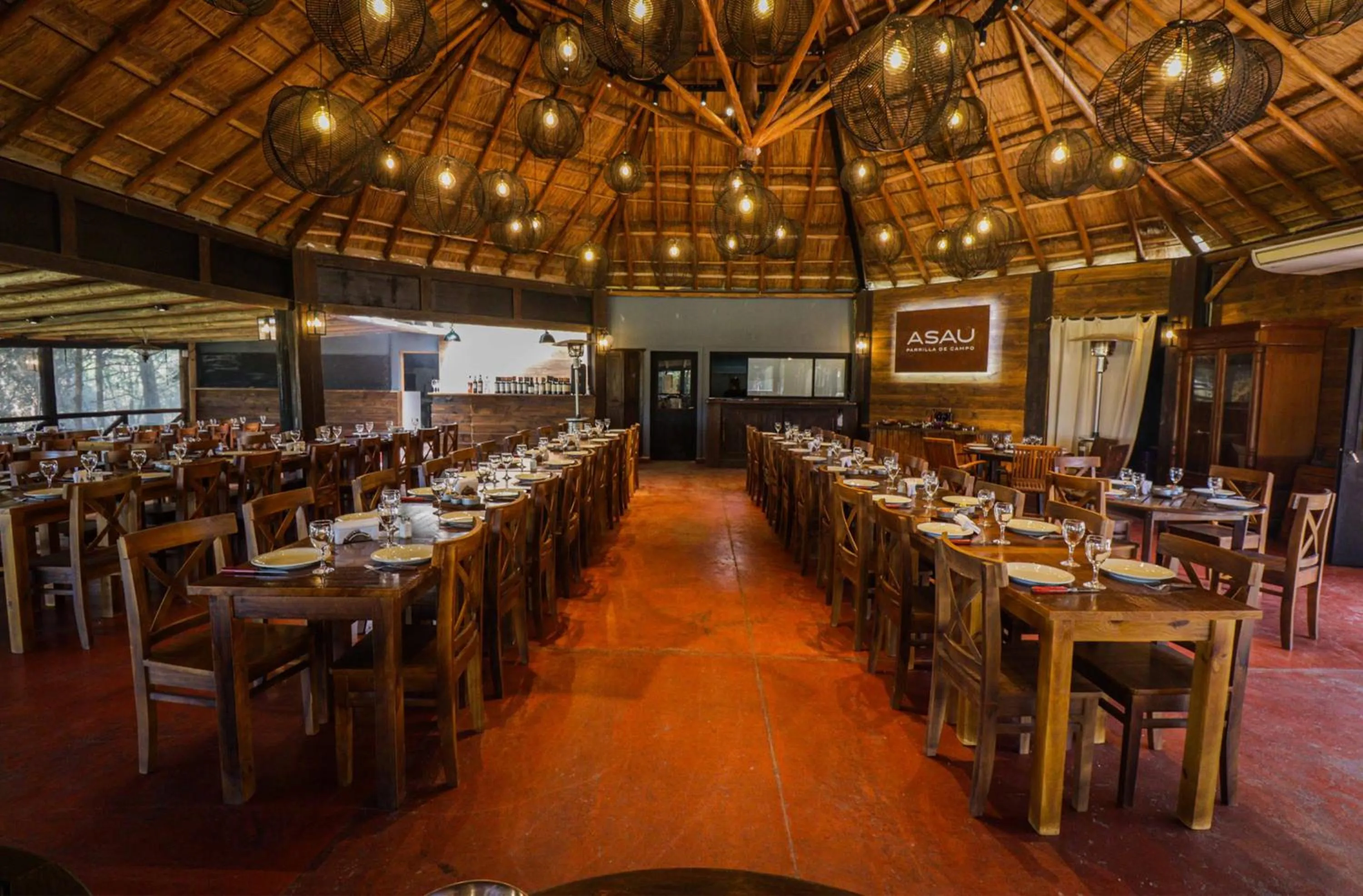 Restaurant/places to eat in Wyndham Garden Luján