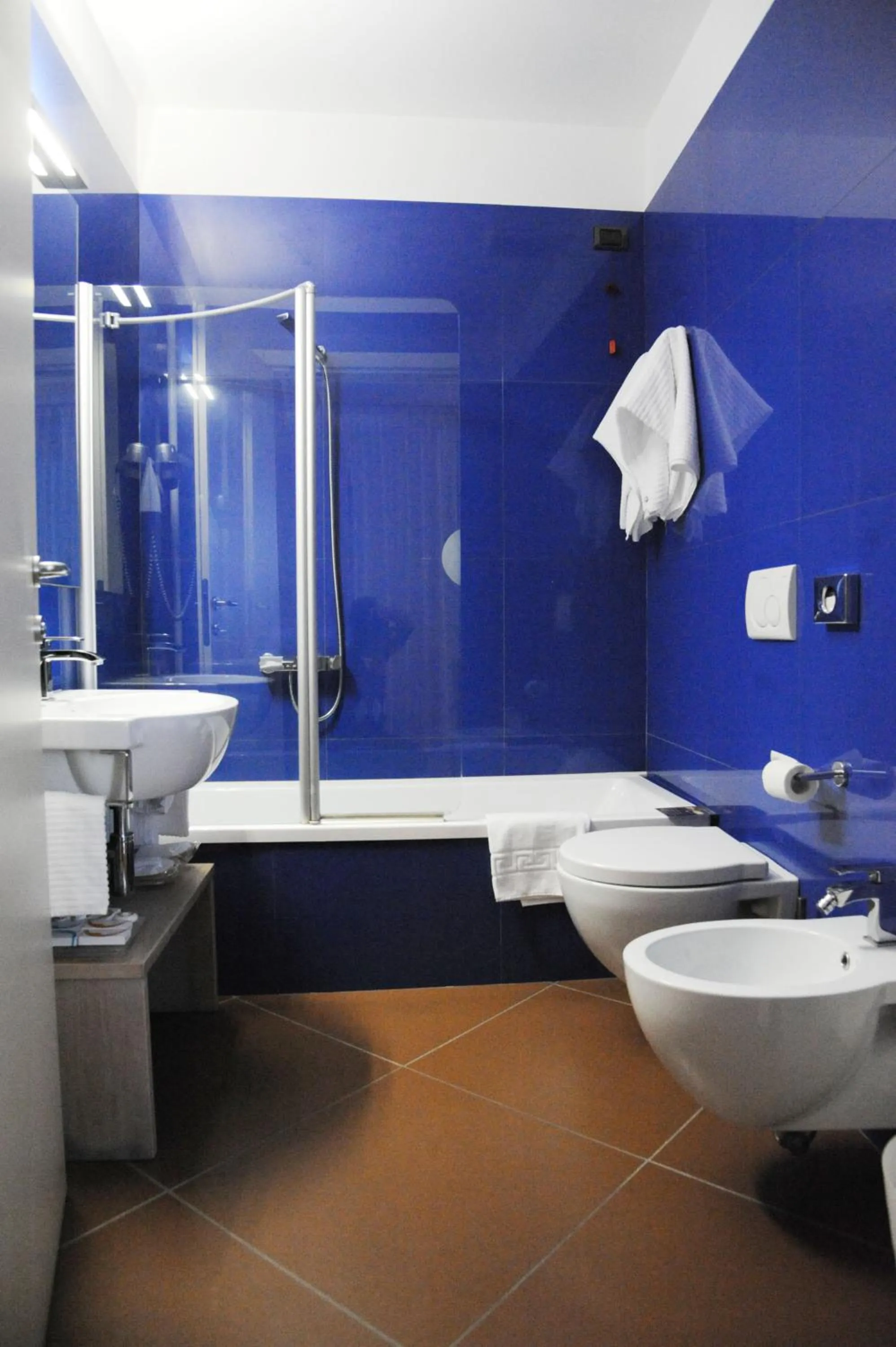 Bathroom in Hotel Chiaraluna