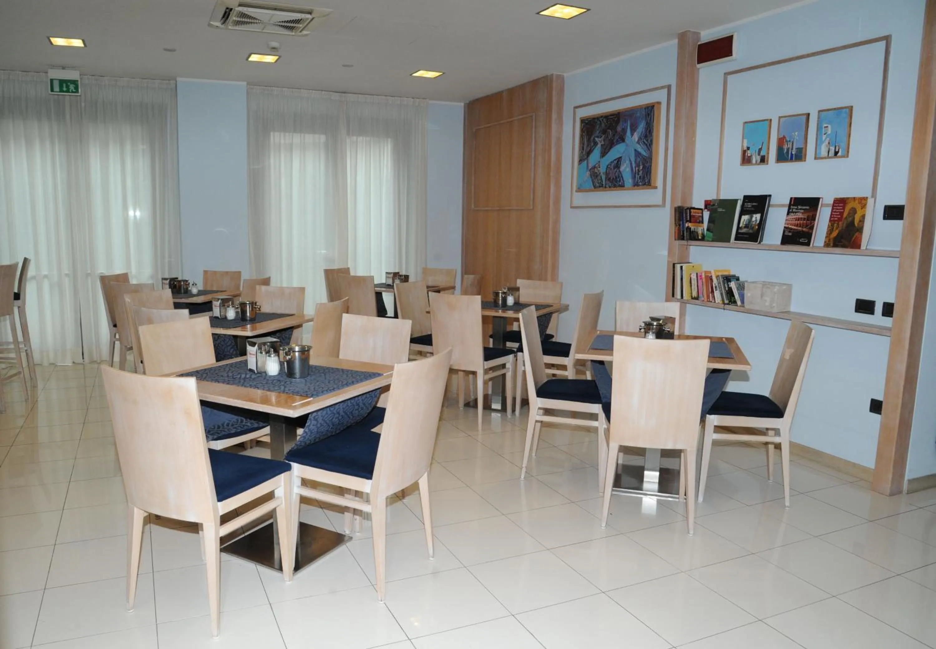 Lounge or bar in Hotel Chiaraluna