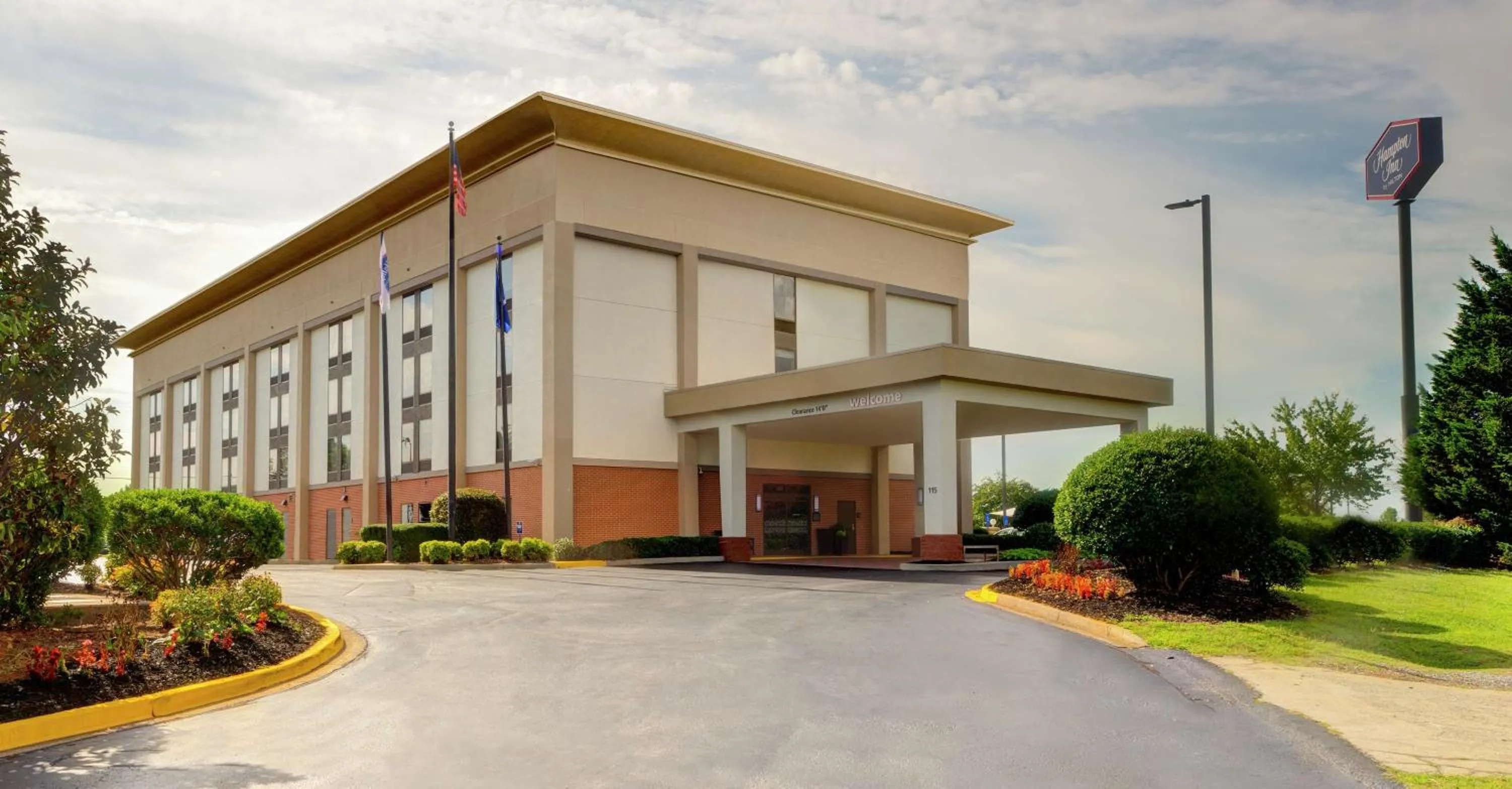 Property building in Hampton Inn Gaffney