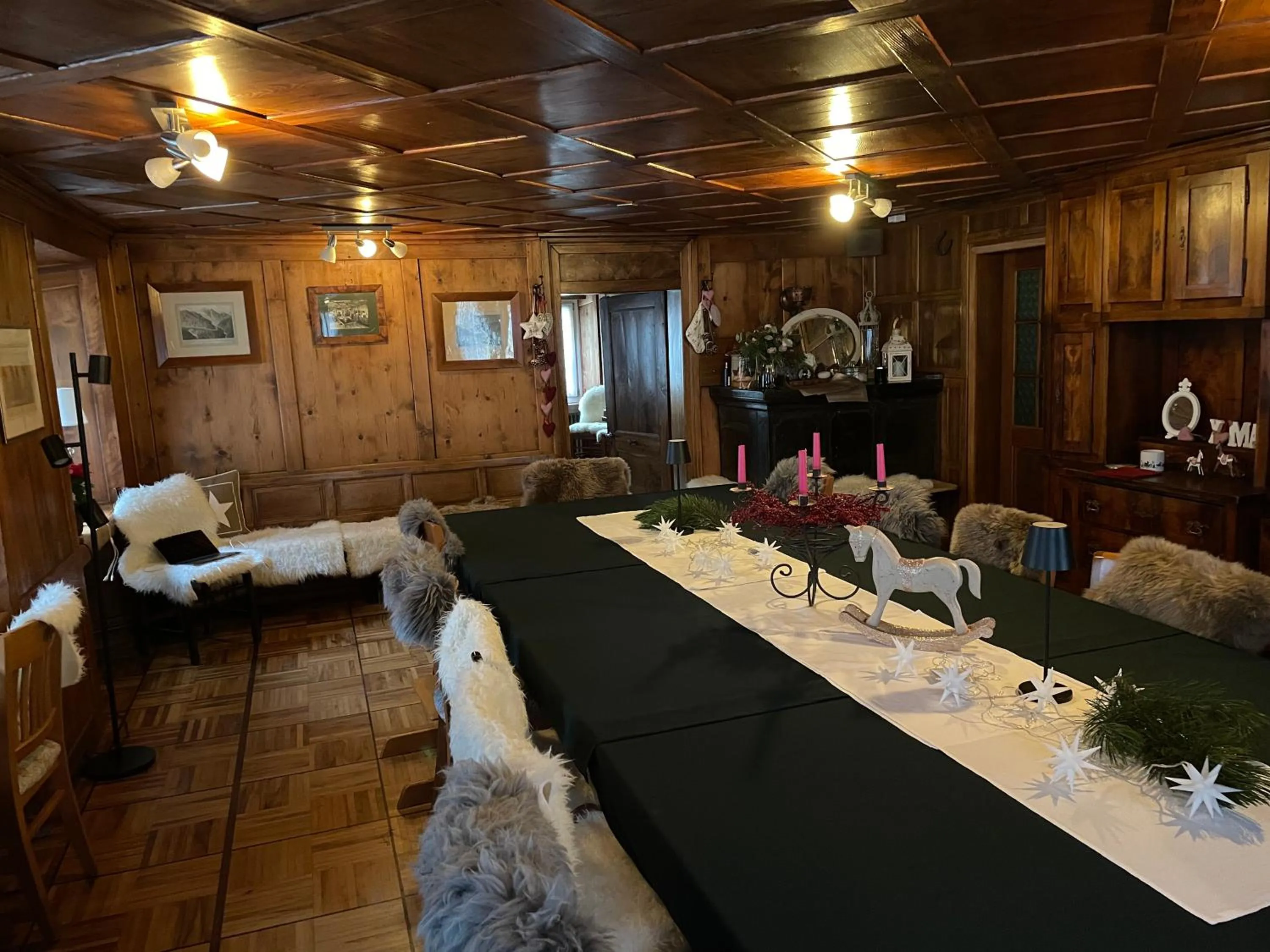 Lounge or bar in Weisses Rössli only Bed & Breakfast self check-in mit Sauna extra