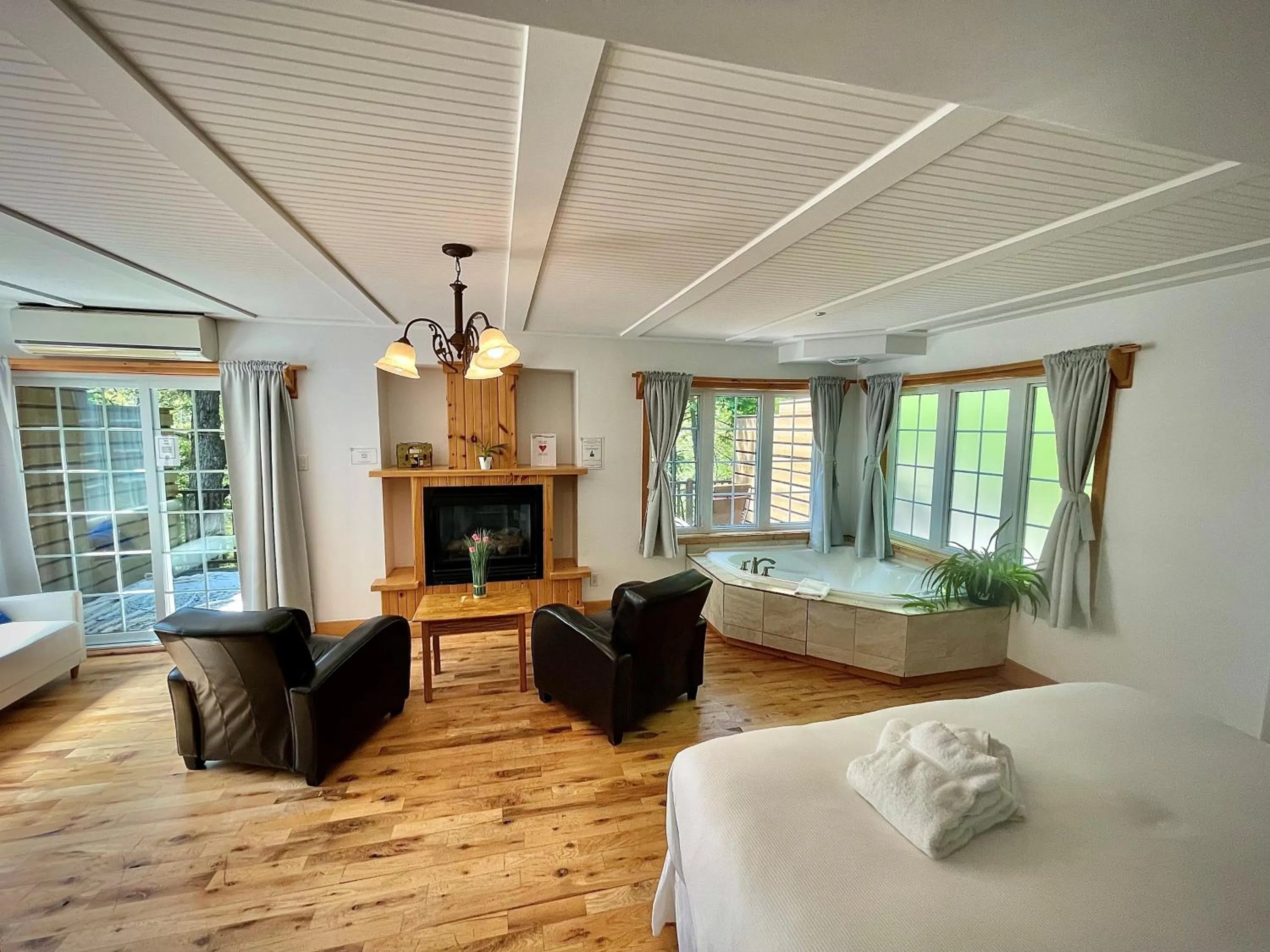 Bed in Auberge Spa & Beaux Reves