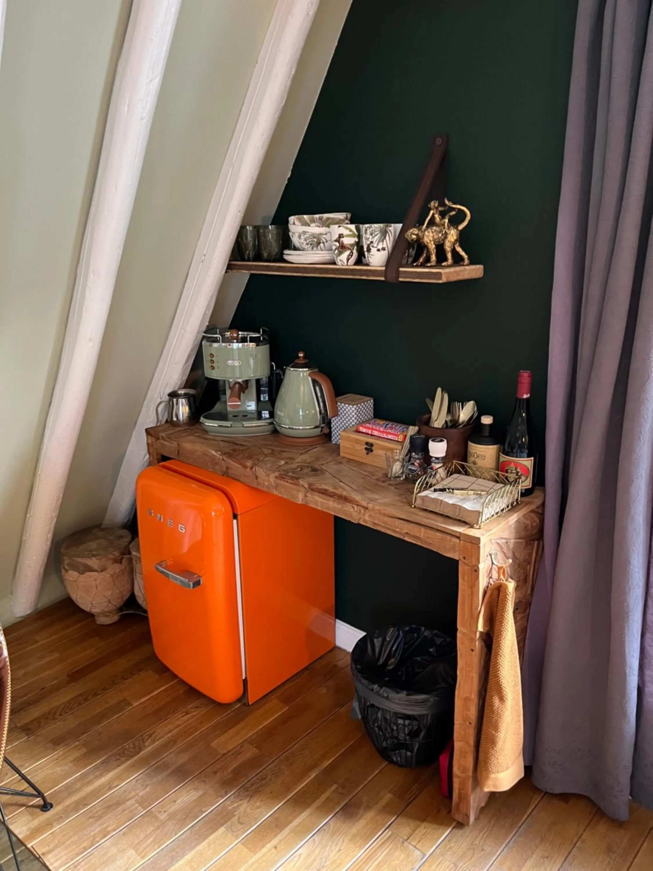 Kitchen or kitchenette in Attic Monkeys Lodge