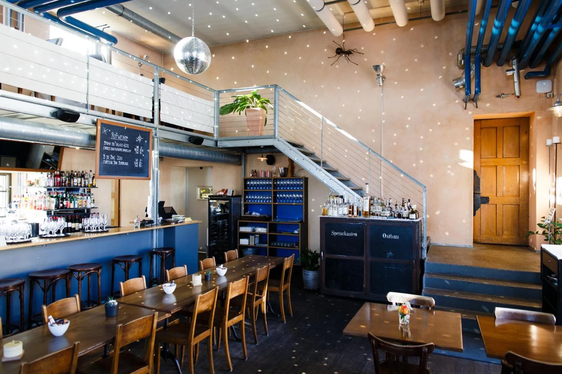 Restaurant/places to eat in Hotel Bleichibeiz