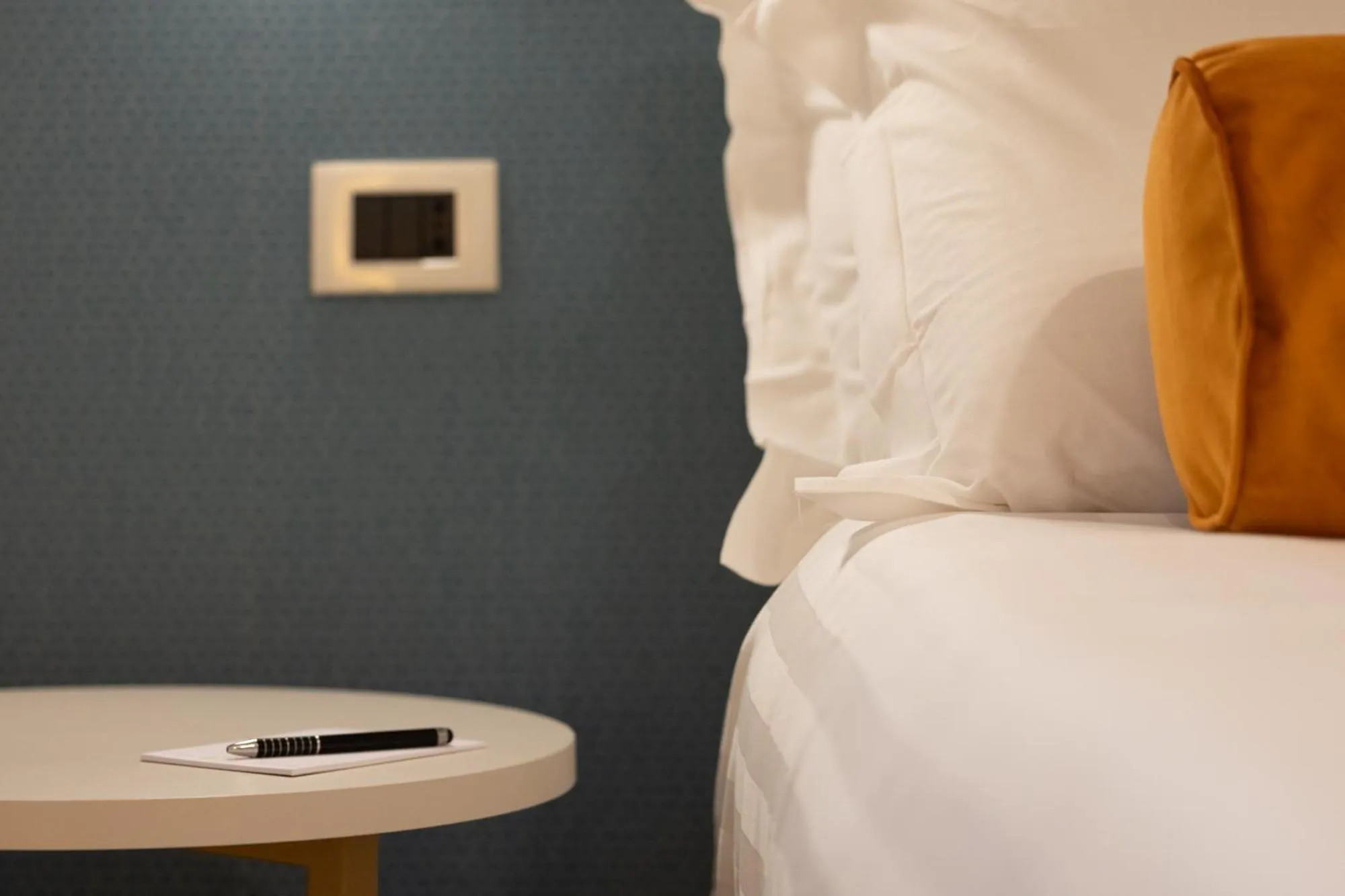 Photo of the whole room, Bed in Zaccardi Roof Garden