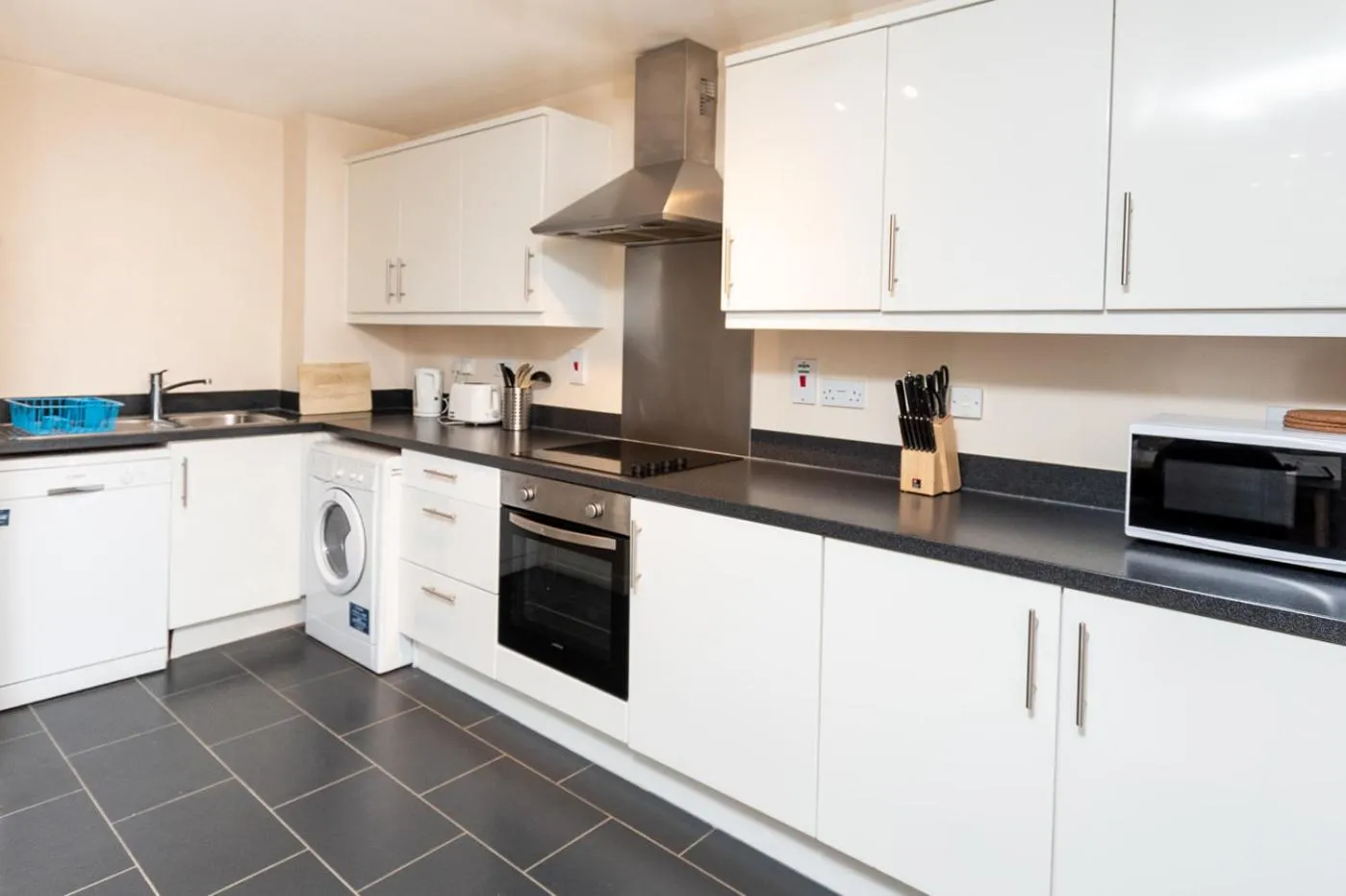 Kitchen or kitchenette in Abodebed - Handleys Court