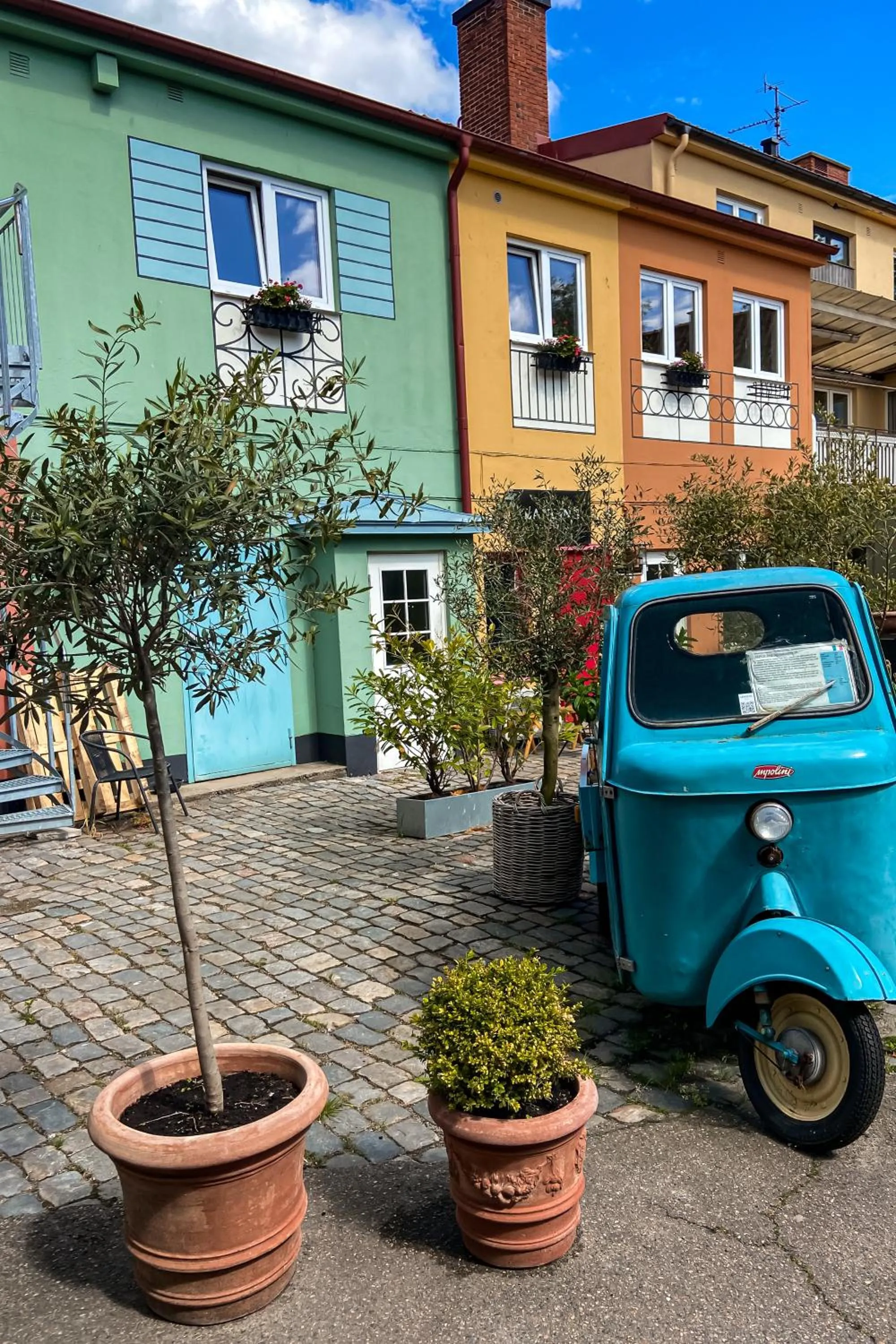 Inner courtyard view in Gårdens & Apotekarns B&B