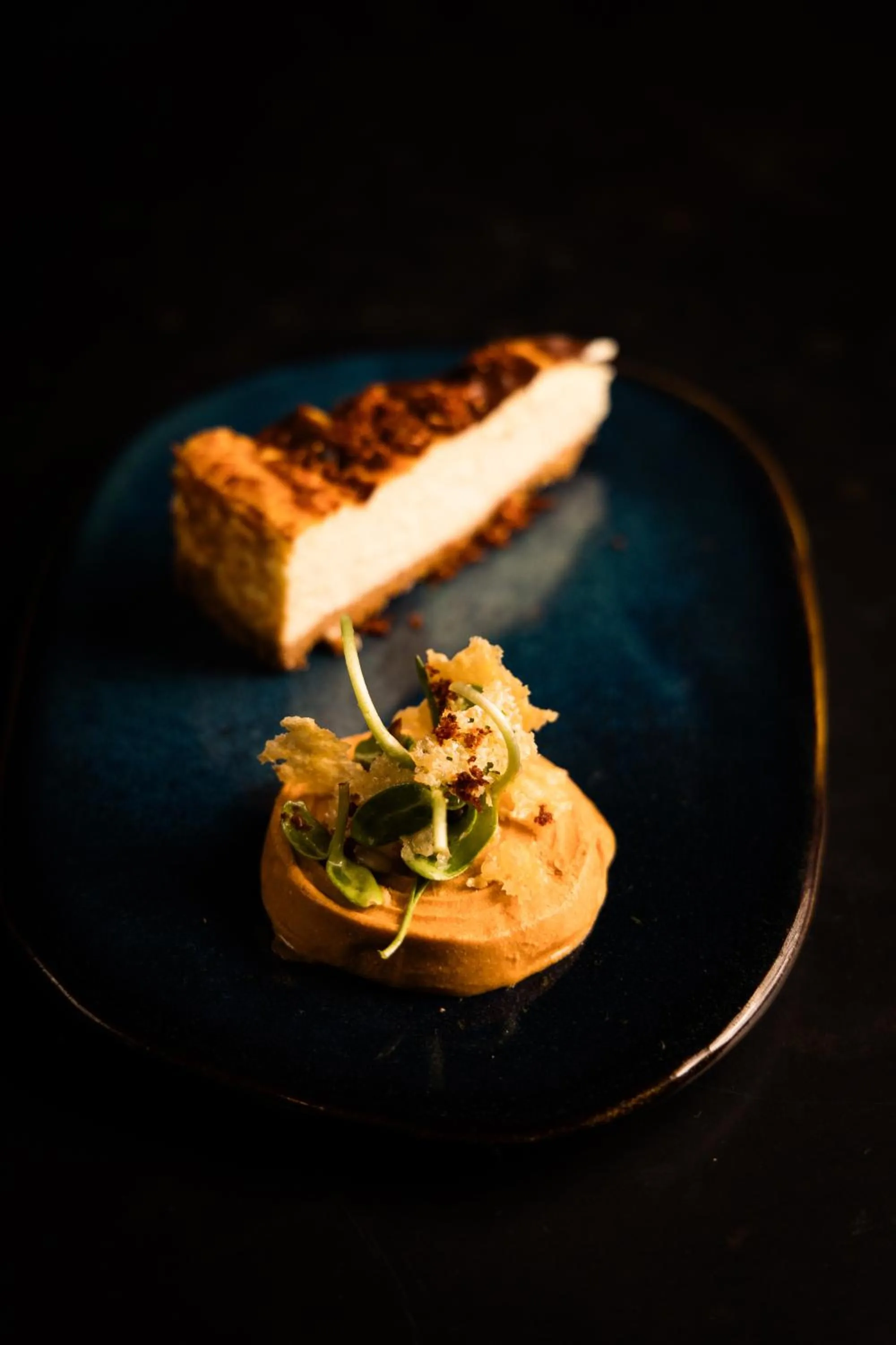 Restaurant/places to eat in Queen Victoria Hotel by NEWMARK