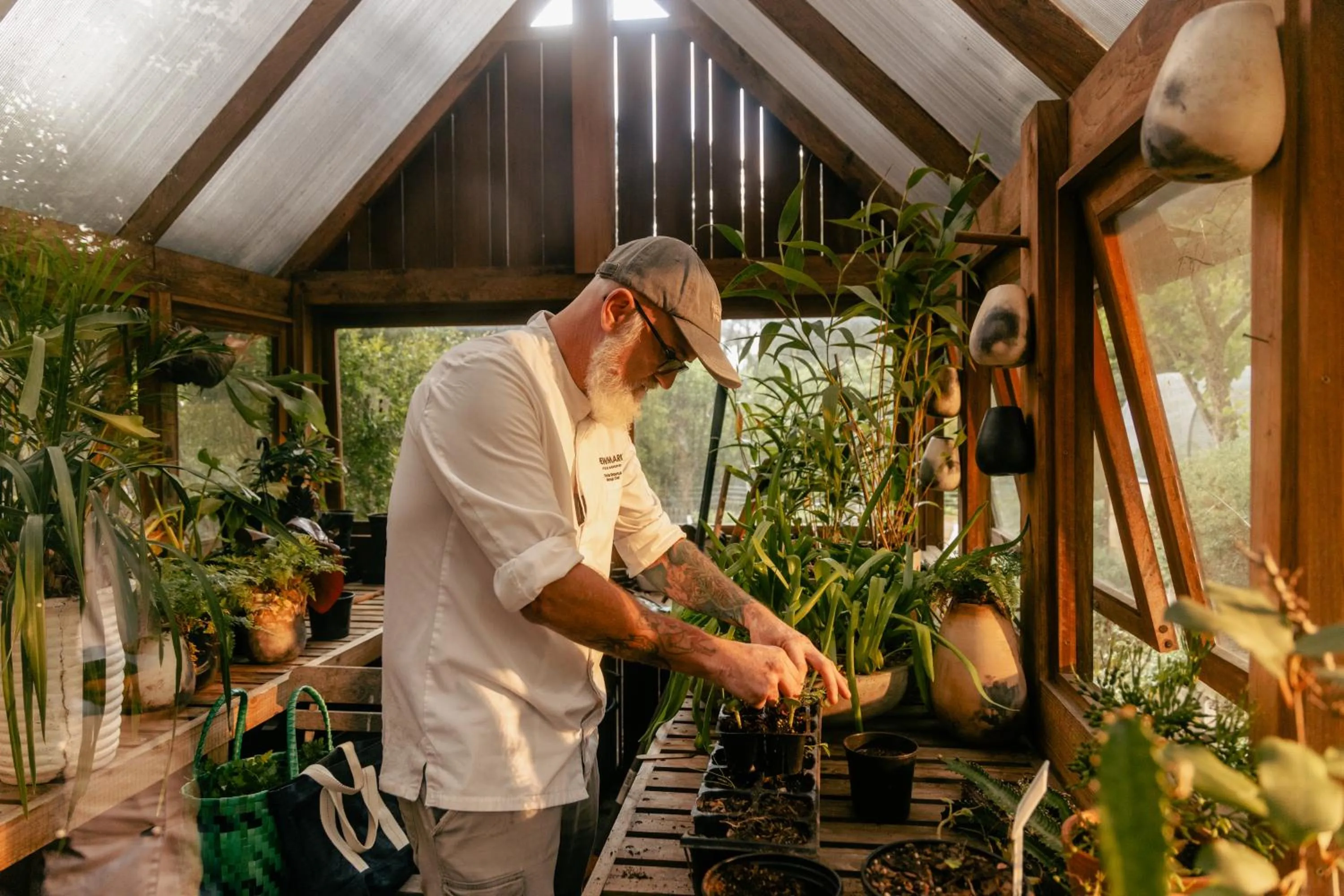 Restaurant/places to eat in Queen Victoria Hotel by NEWMARK