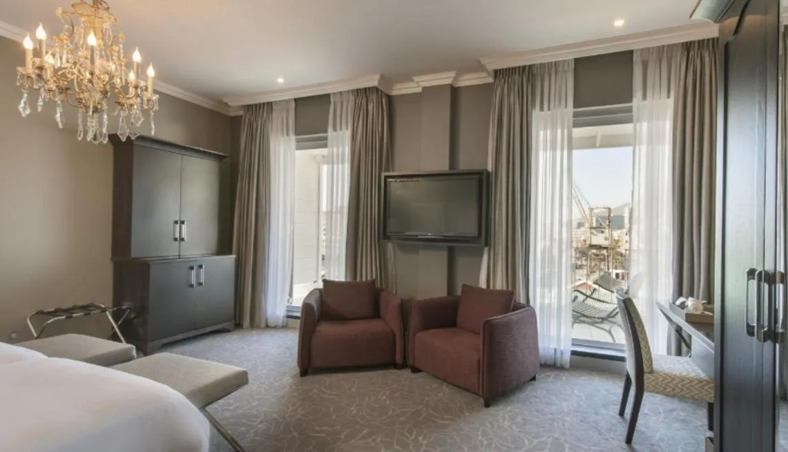 Bed in Queen Victoria Hotel by NEWMARK